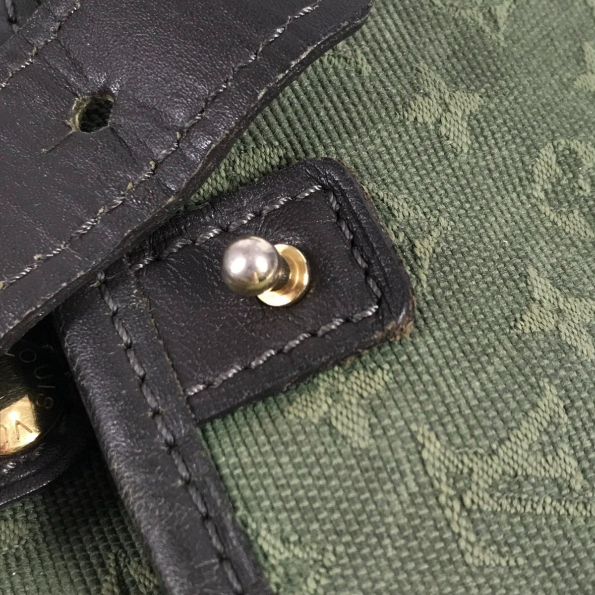 Louis Vuitton Khaki Monogram Mini Canvas Pochette Shoulder Bag (Pre-Owned)