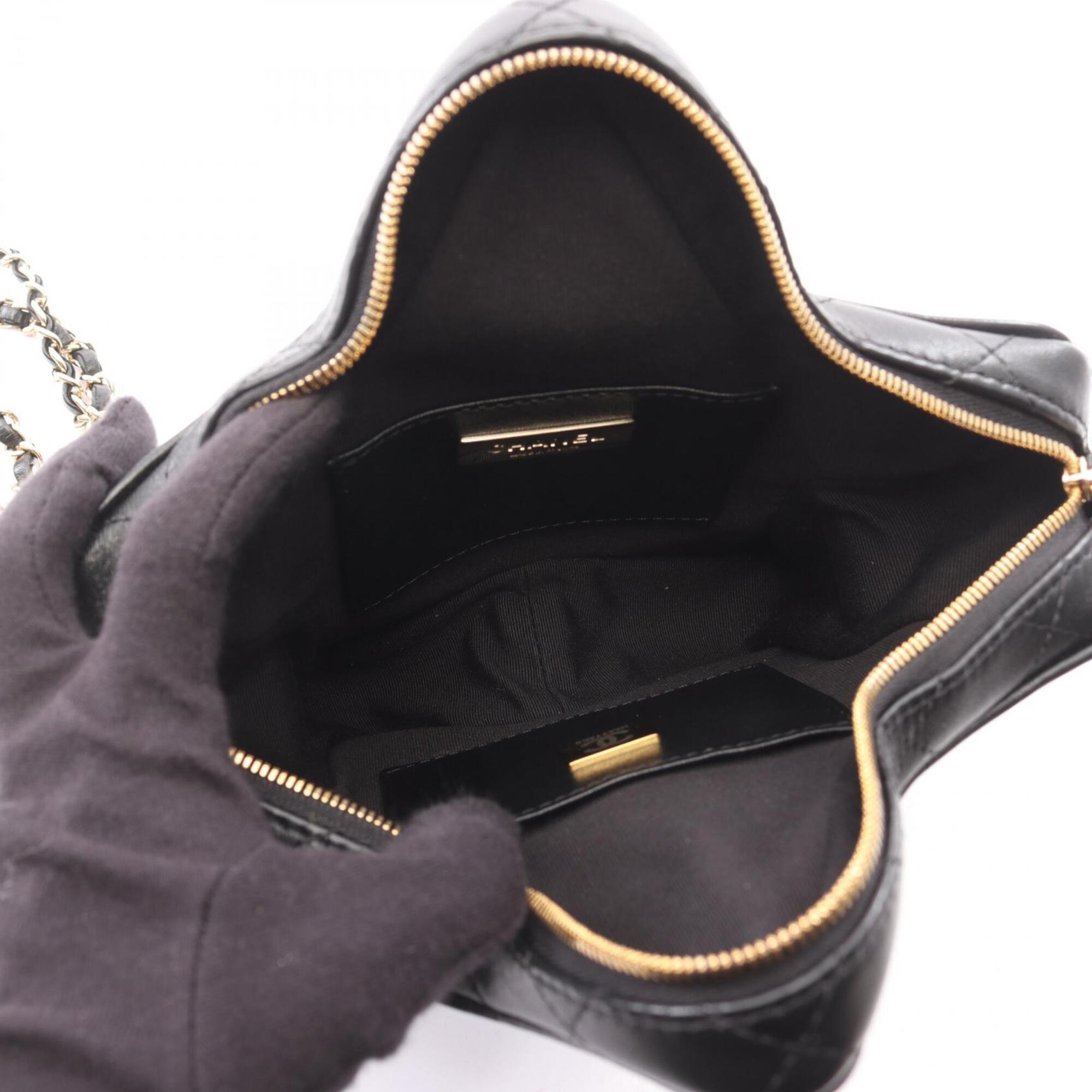 Chanel Black Leather Handbag Shoulder Bag (Pre-Owned)