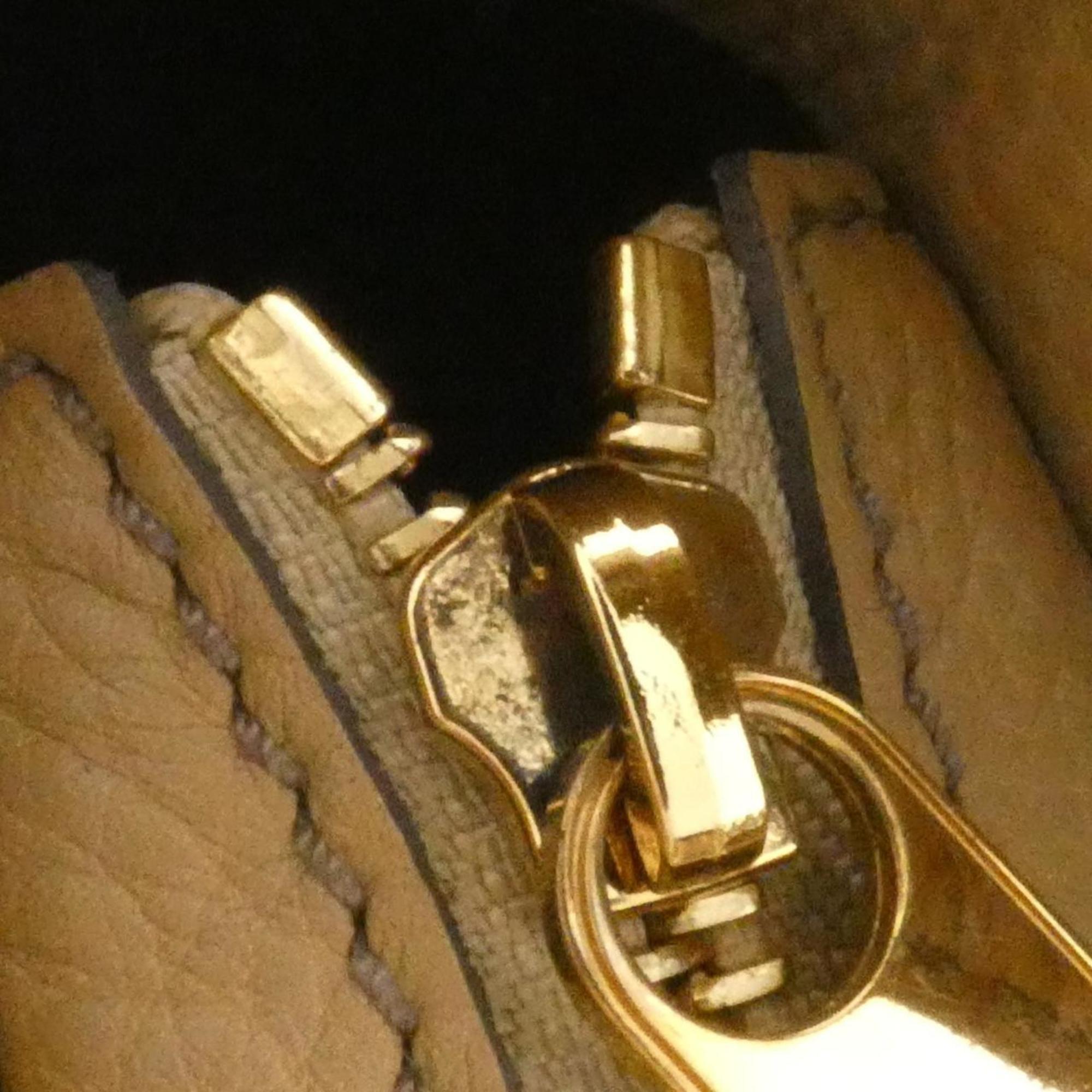 Louis Vuitton Biscuit Leather Shoulder Bag (Pre-Owned)