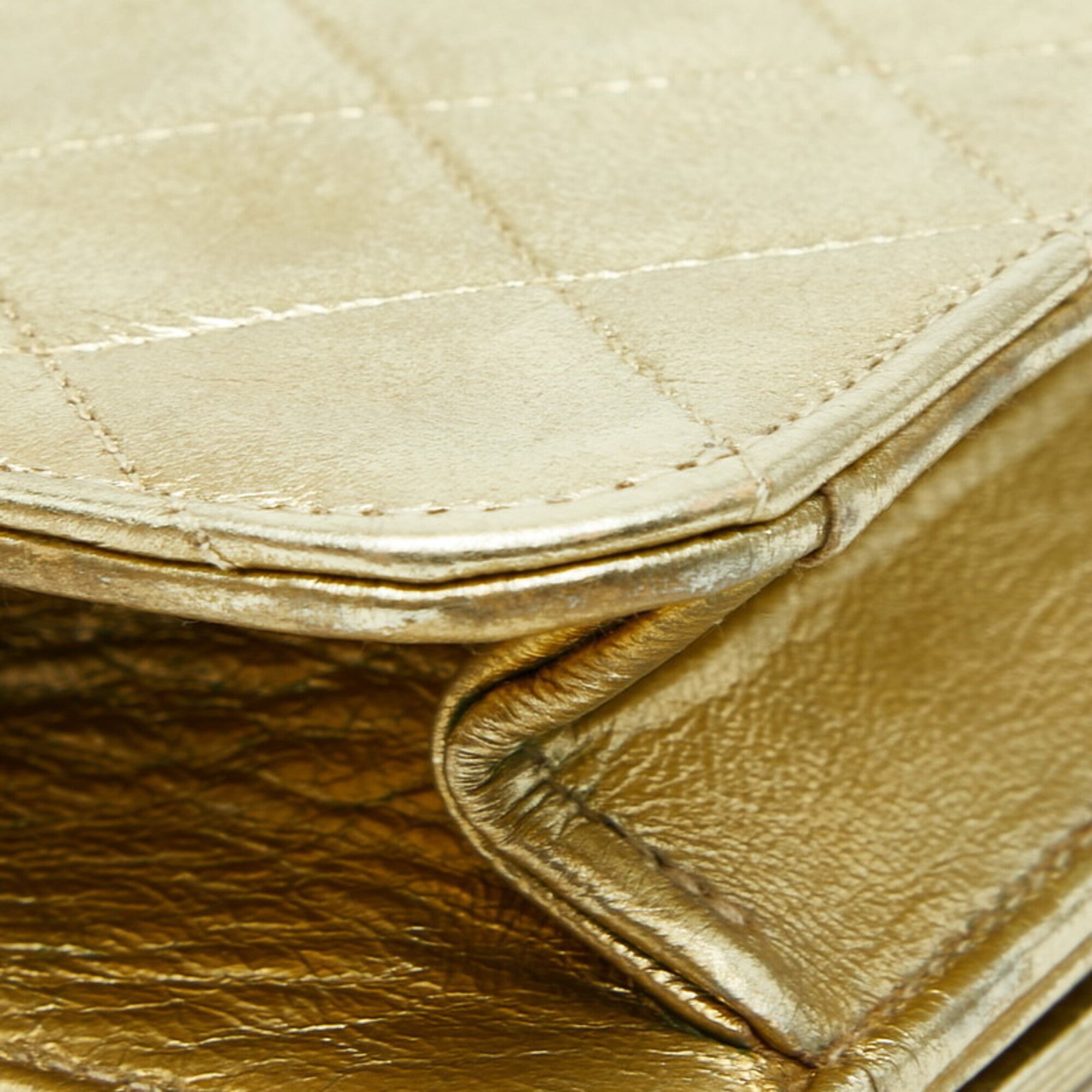 Chanel Gold Leather Shoulder Bag (Pre-Owned)