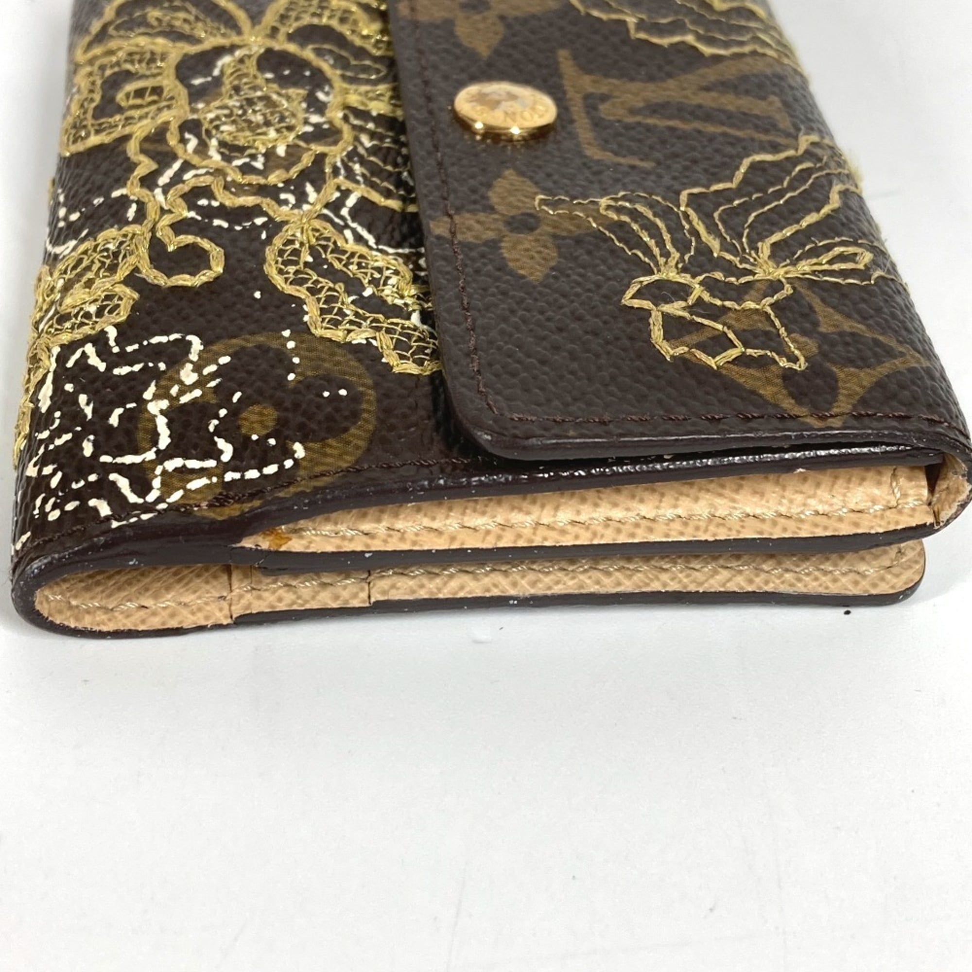 Louis Vuitton Brown Monogram Monogram Wallet (Bi-Fold) (Pre-Owned)