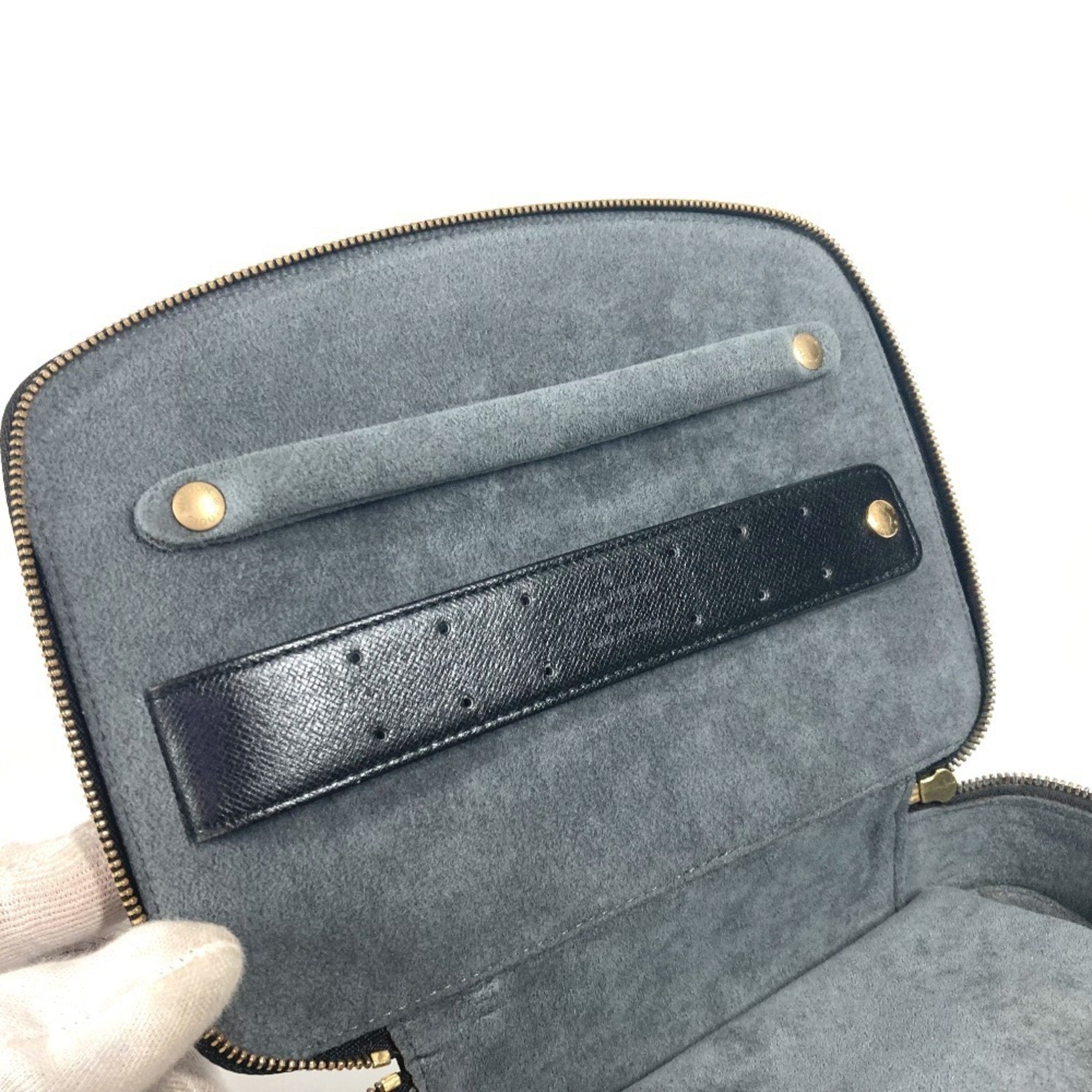 Hermes Black Leather Pouch (Pre-Owned)