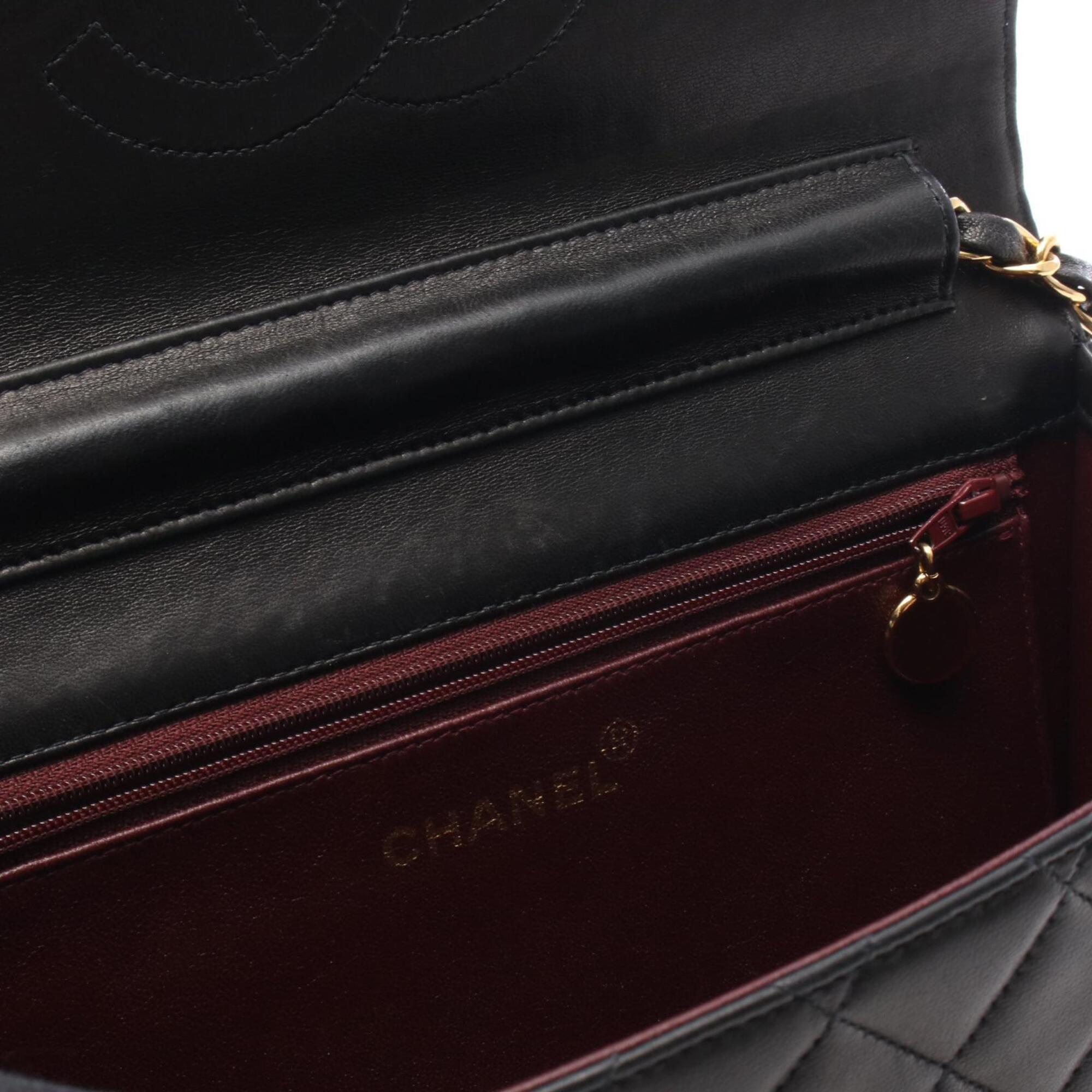 Chanel Black Leather Handbag Shoulder Bag (Pre-Owned)