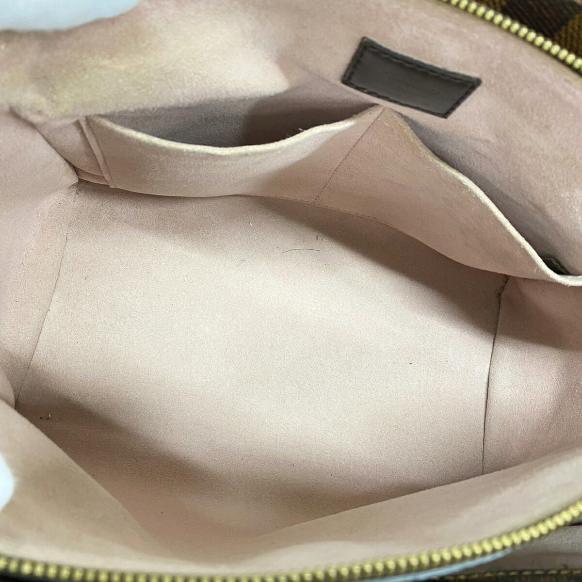 Louis Vuitton Ebene Magnolia Handbag (Pre-Owned)