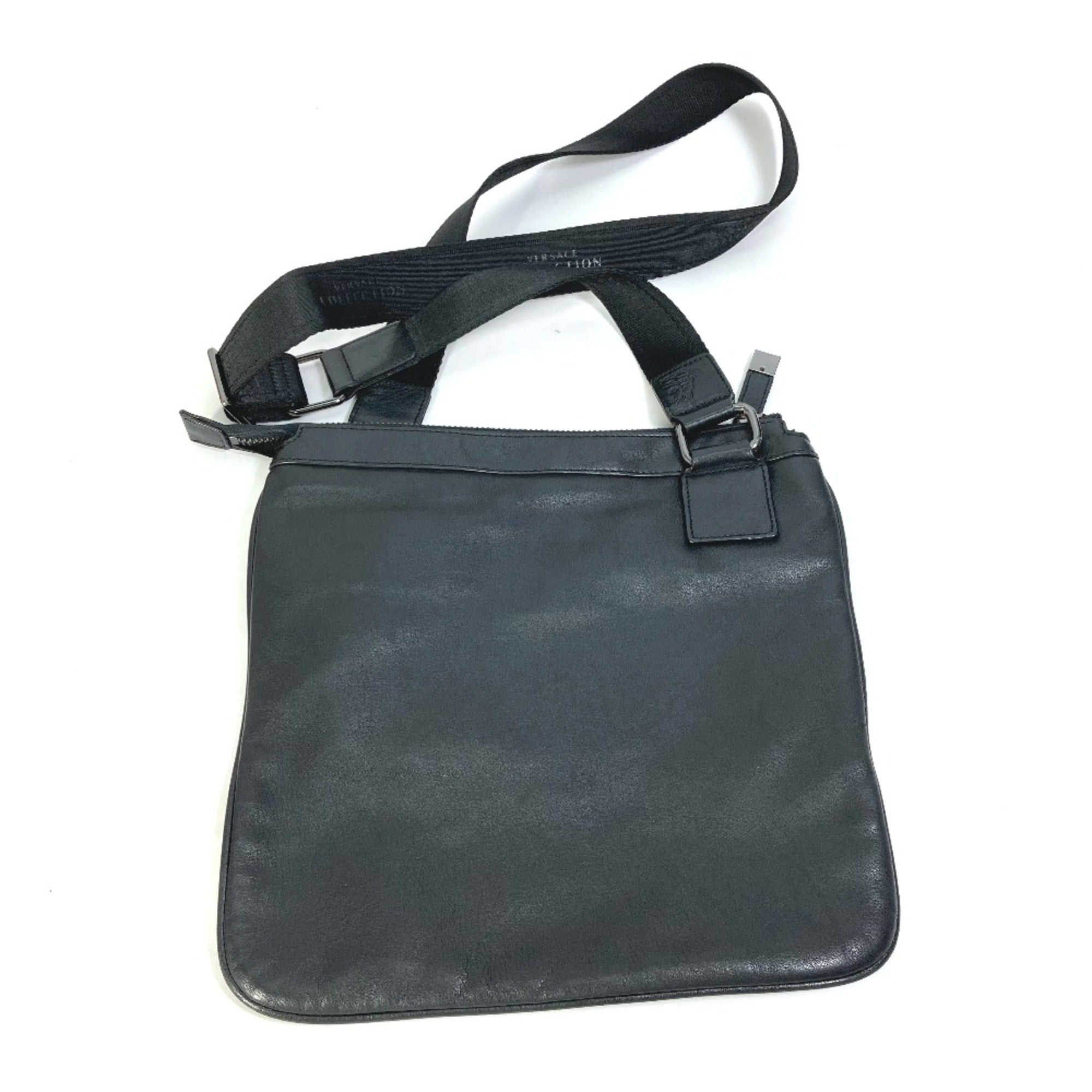 Versace Black Leather Shoulder Bag (Pre-Owned)