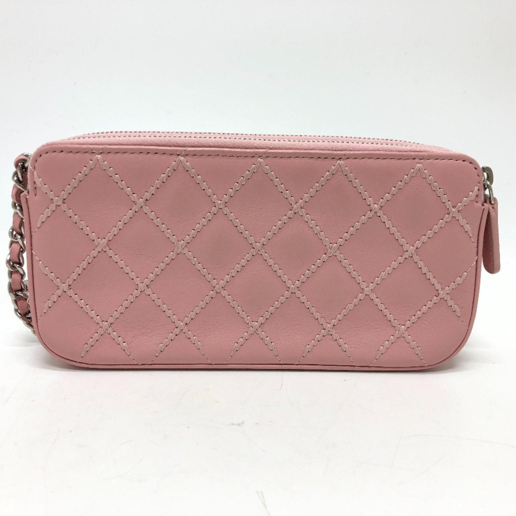 Chanel Pink Leather Shoulder Bag (Pre-Owned)