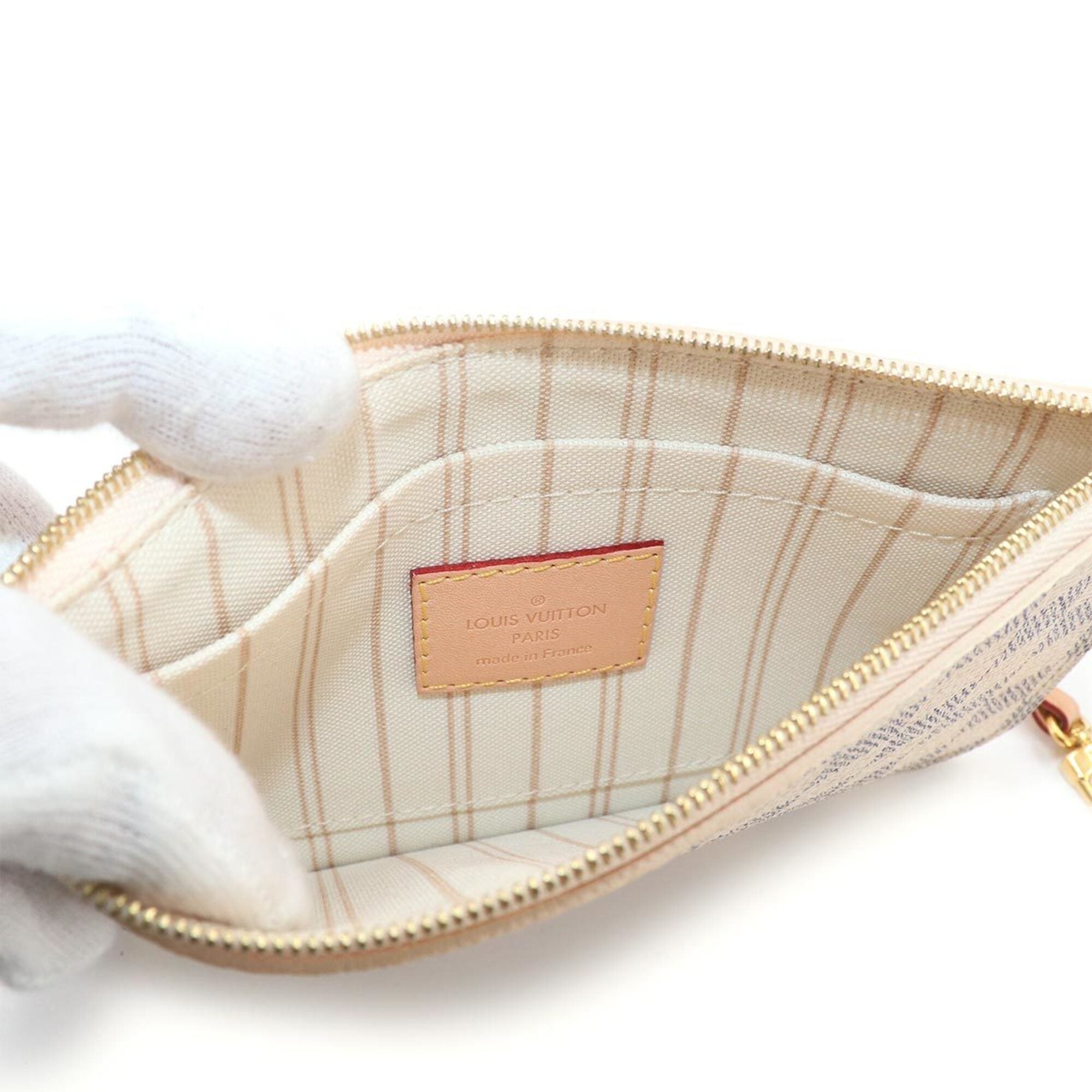 Louis Vuitton Damier Azur White Faux Leather Handbag Pouch Tote Bag (Pre-Owned)