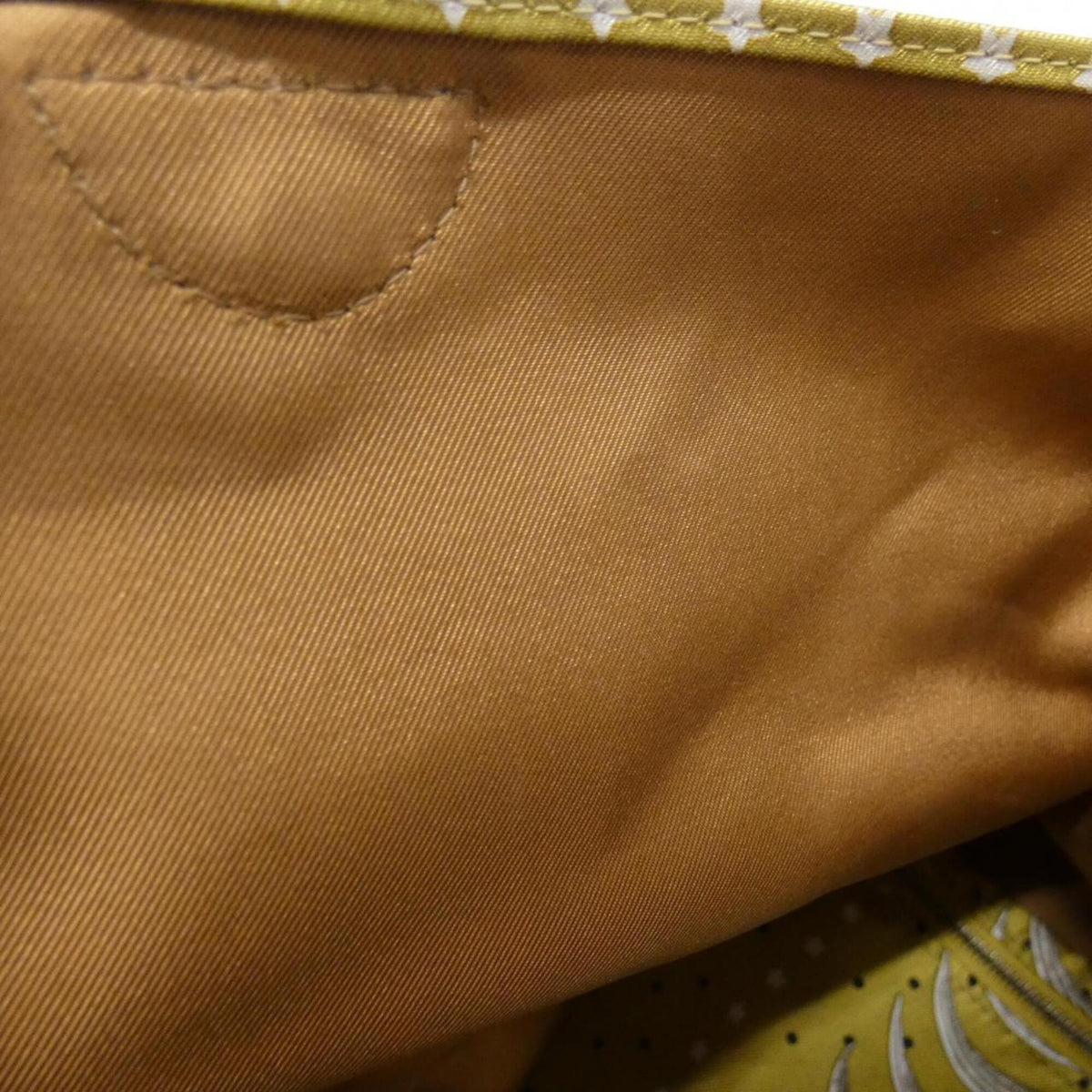 Hermes Beige Silk Swift Leather Shoulder Bag (Pre-Owned)