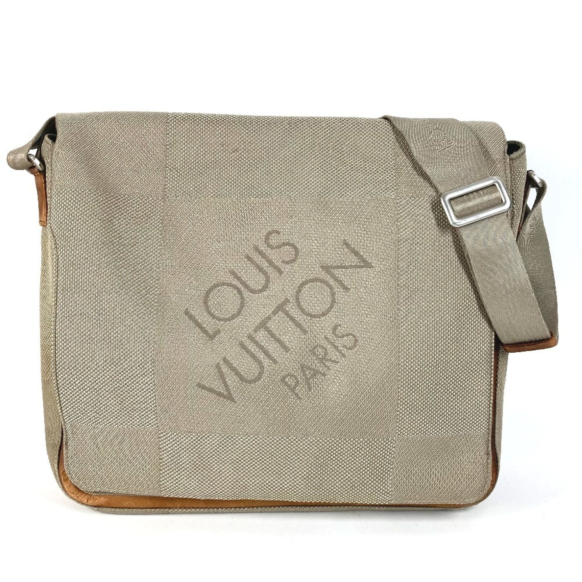 Louis Vuitton Galle Khaki Sable Damier Geant Shoulder Bag (Pre-Owned)