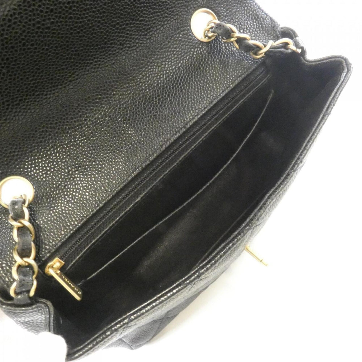 Chanel Black Grained Calfskin Shoulder Bag (Pre-Owned)