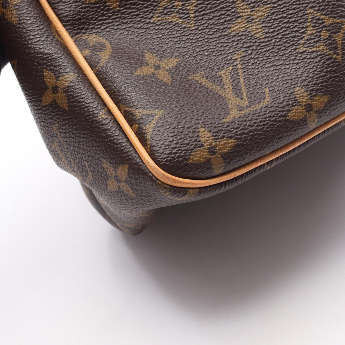 Louis Vuitton Brown Monogram Leather Handbag (Pre-Owned)
