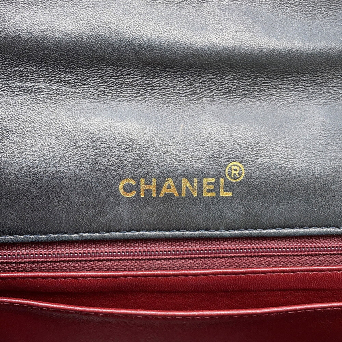 Chanel Black Grained Calfskin Handbag Shoulder Bag (Pre-Owned)