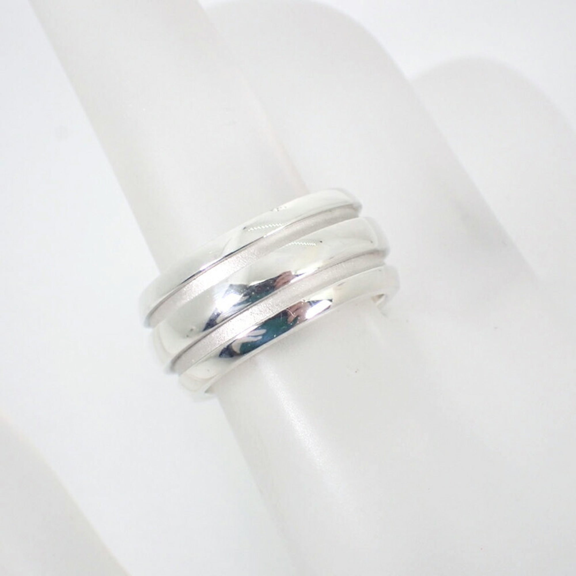 Tiffany Silver Sterling Silver 925 Band Ring (Pre-Owned)