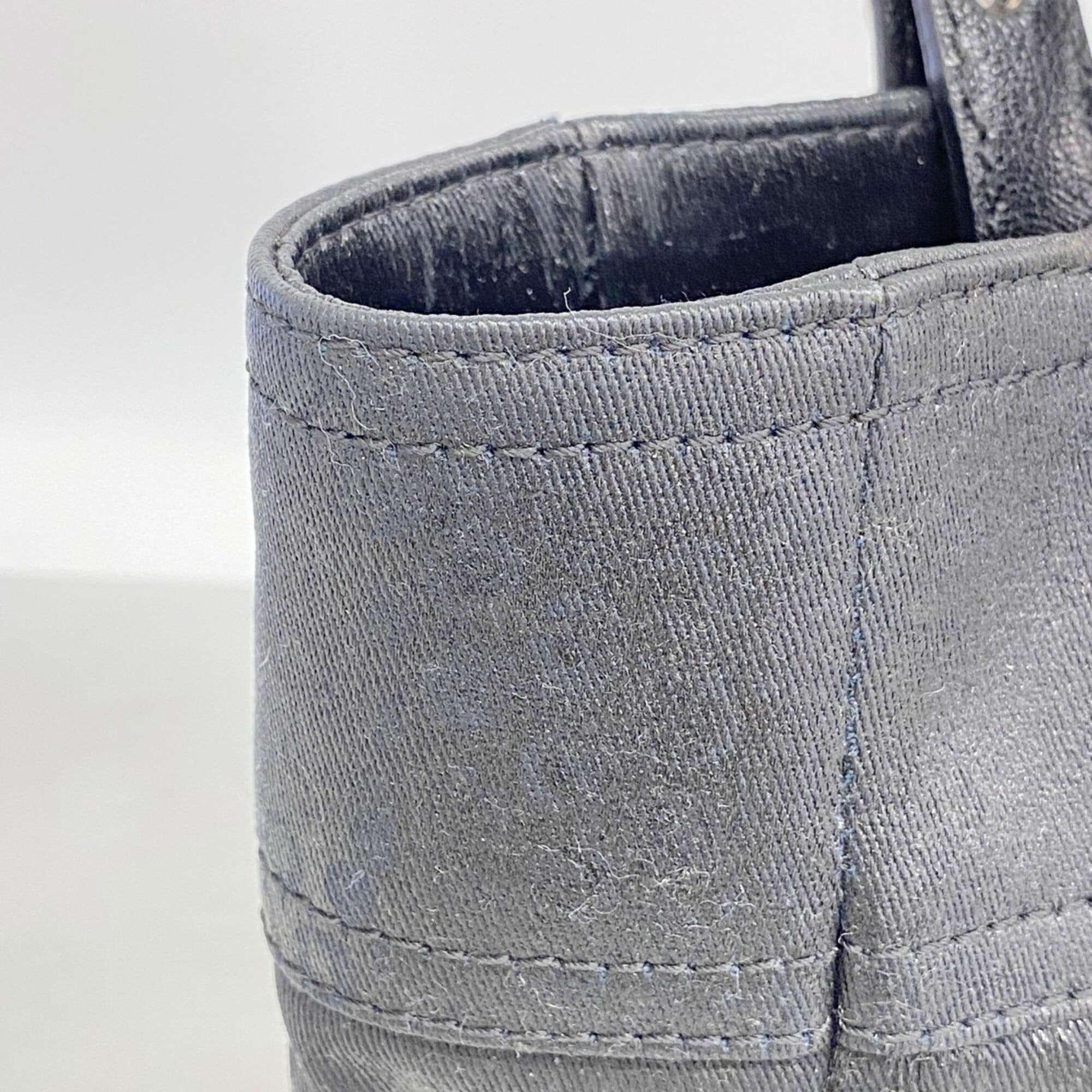 Chanel Black Nylon Canvas Tote Bag (Pre-Owned)
