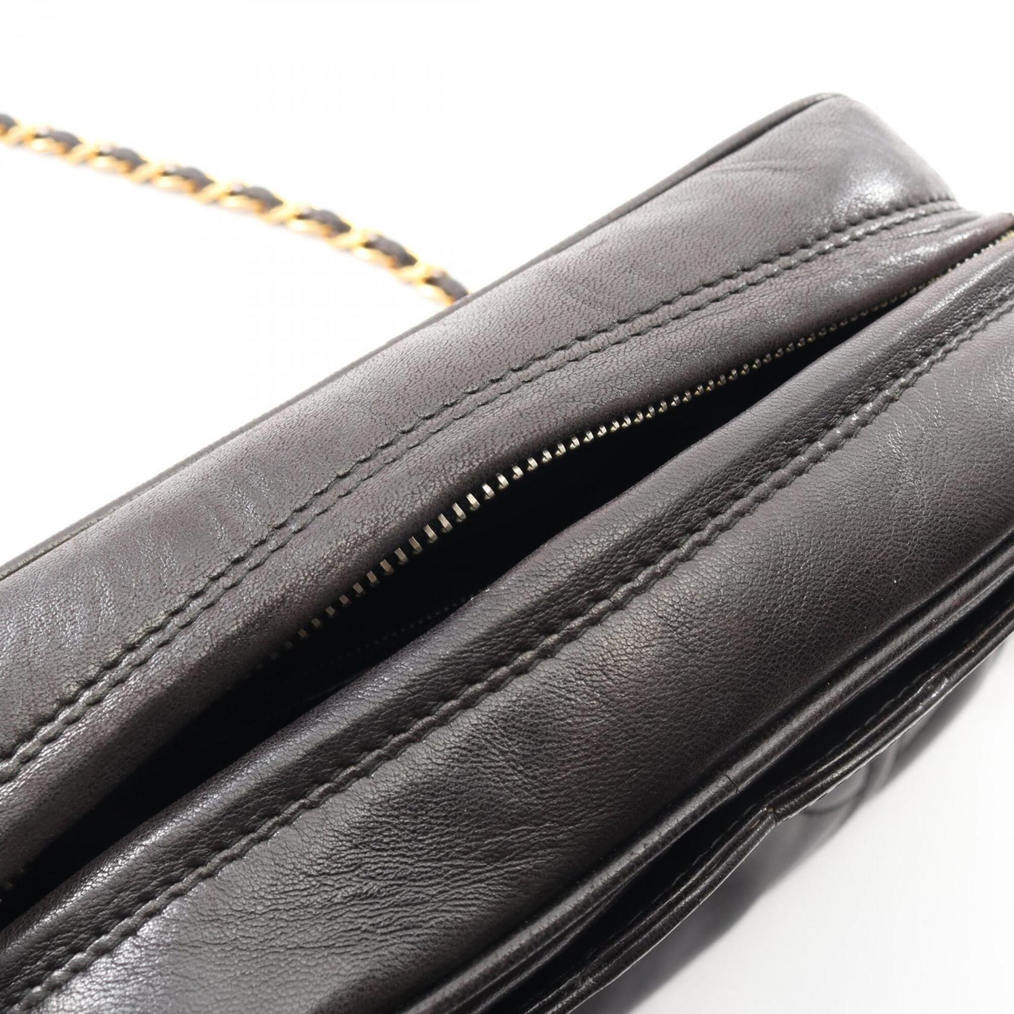 Chanel Black Leather Handbag Shoulder Bag (Pre-Owned)