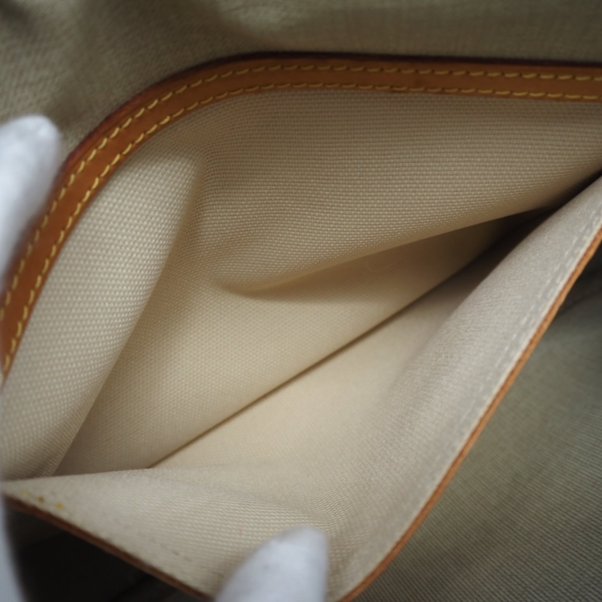 Louis Vuitton Brown Coated Canvas Leather Shoulder Bag (Pre-Owned)