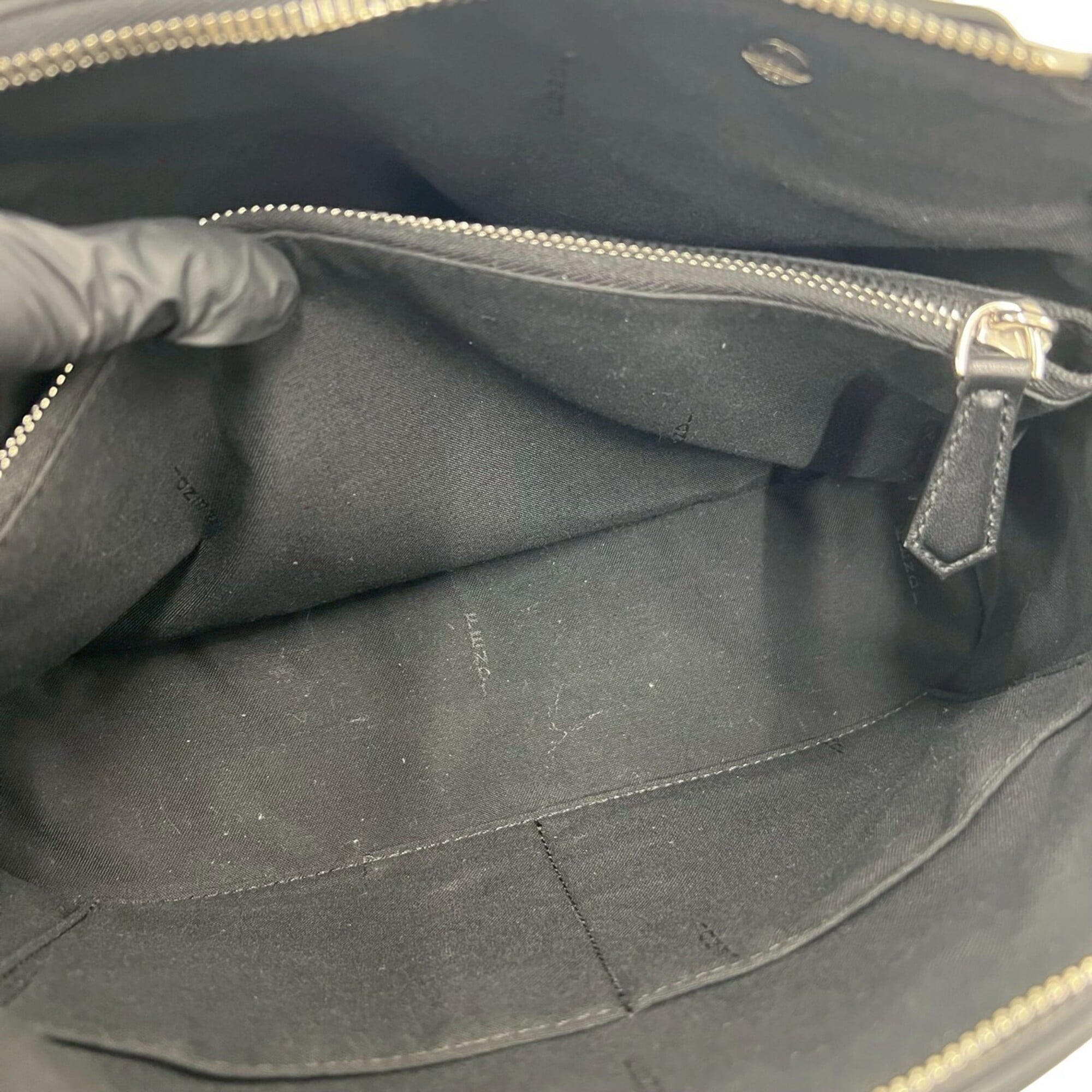 Fendi Black Leather Handbag Shoulder Bag (Pre-Owned)