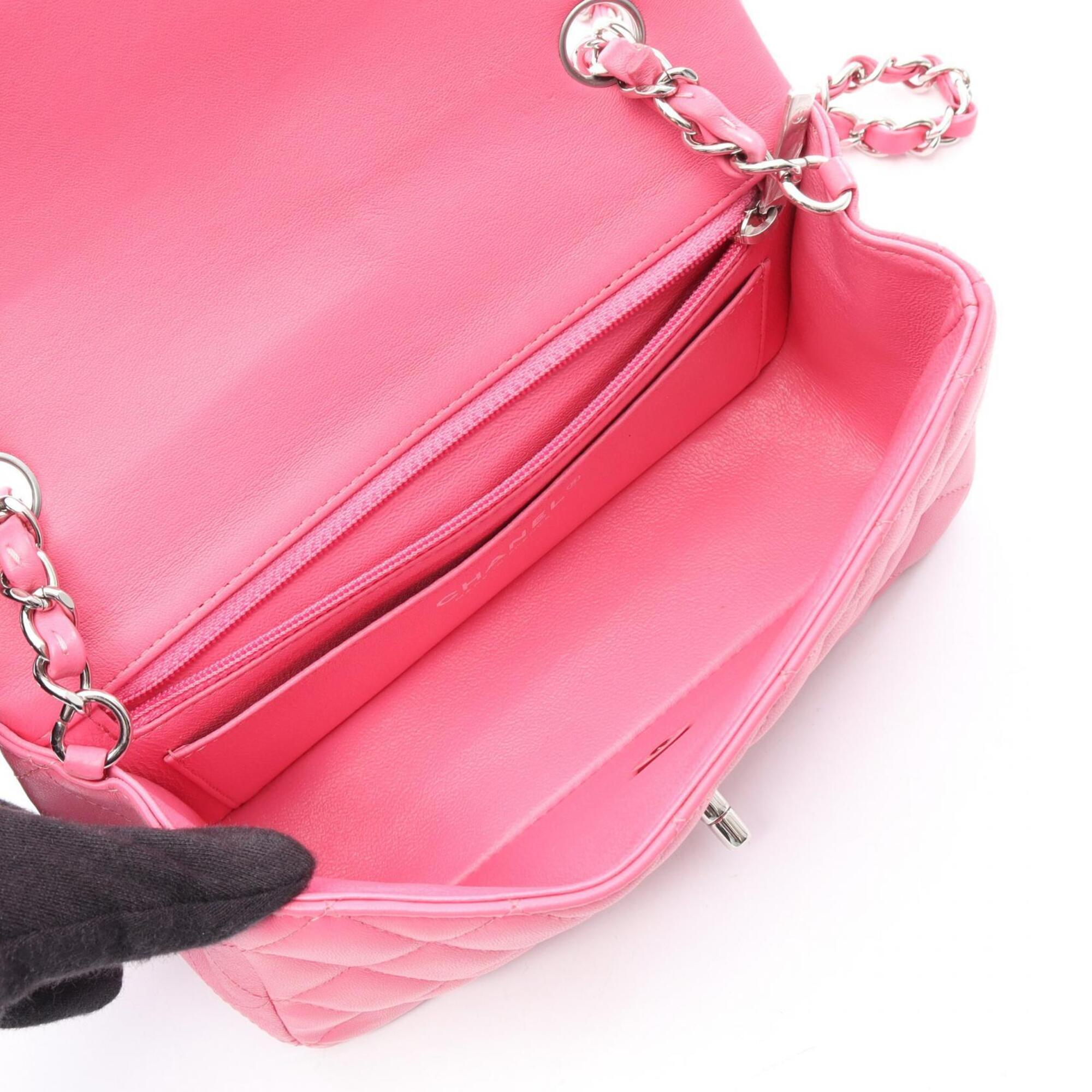 Chanel Pink Leather Handbag Shoulder Bag (Pre-Owned)