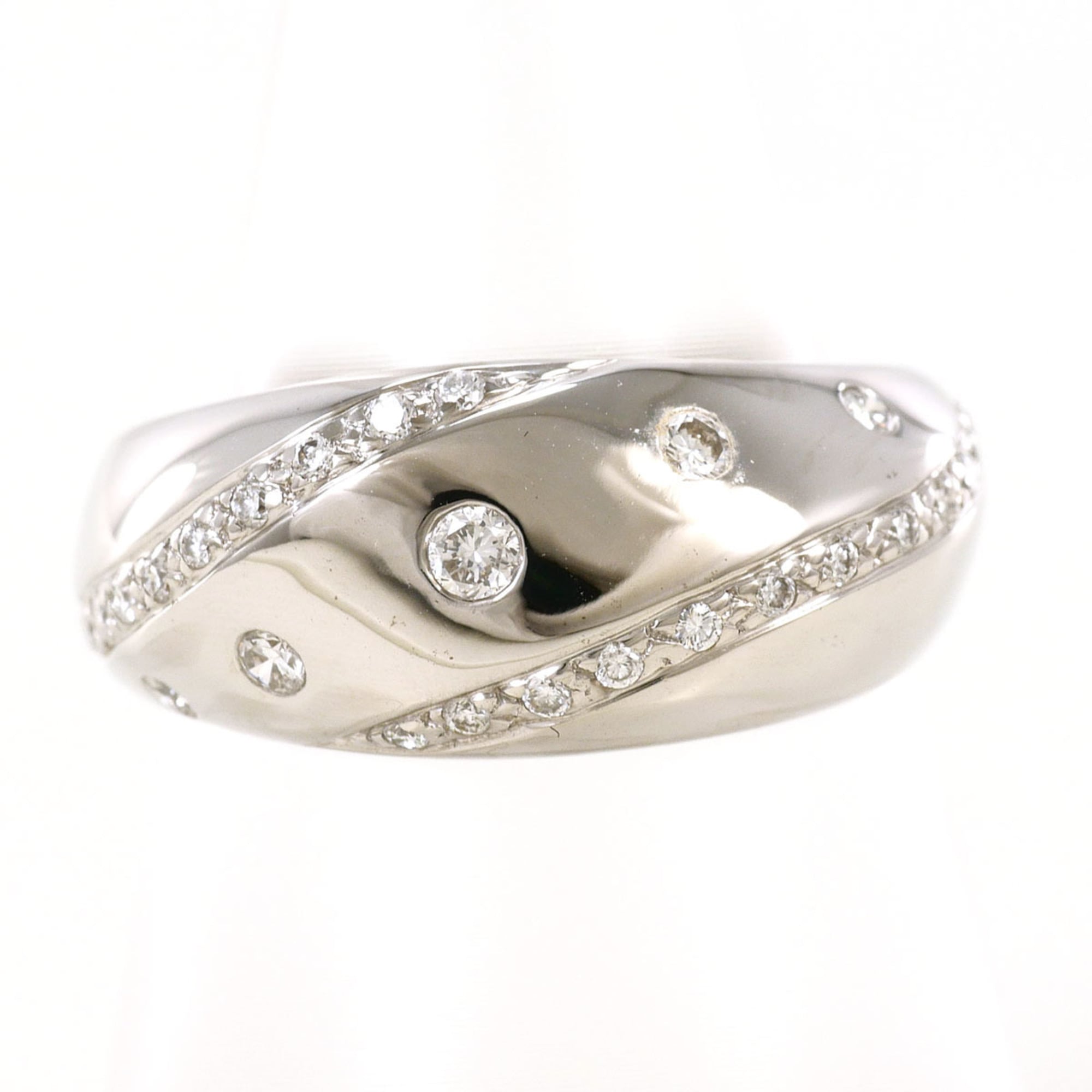 Unbranded White Gold White Gold (18K) Band Ring (Pre-Owned)