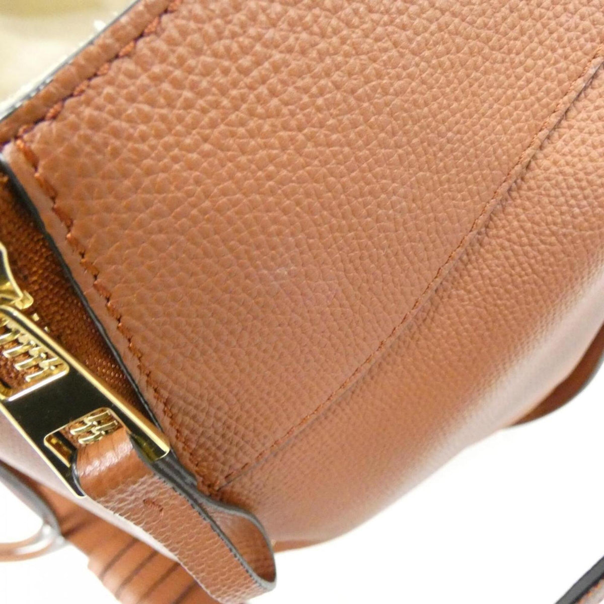 Loewe Brown Leather Shoulder Bag (Pre-Owned)