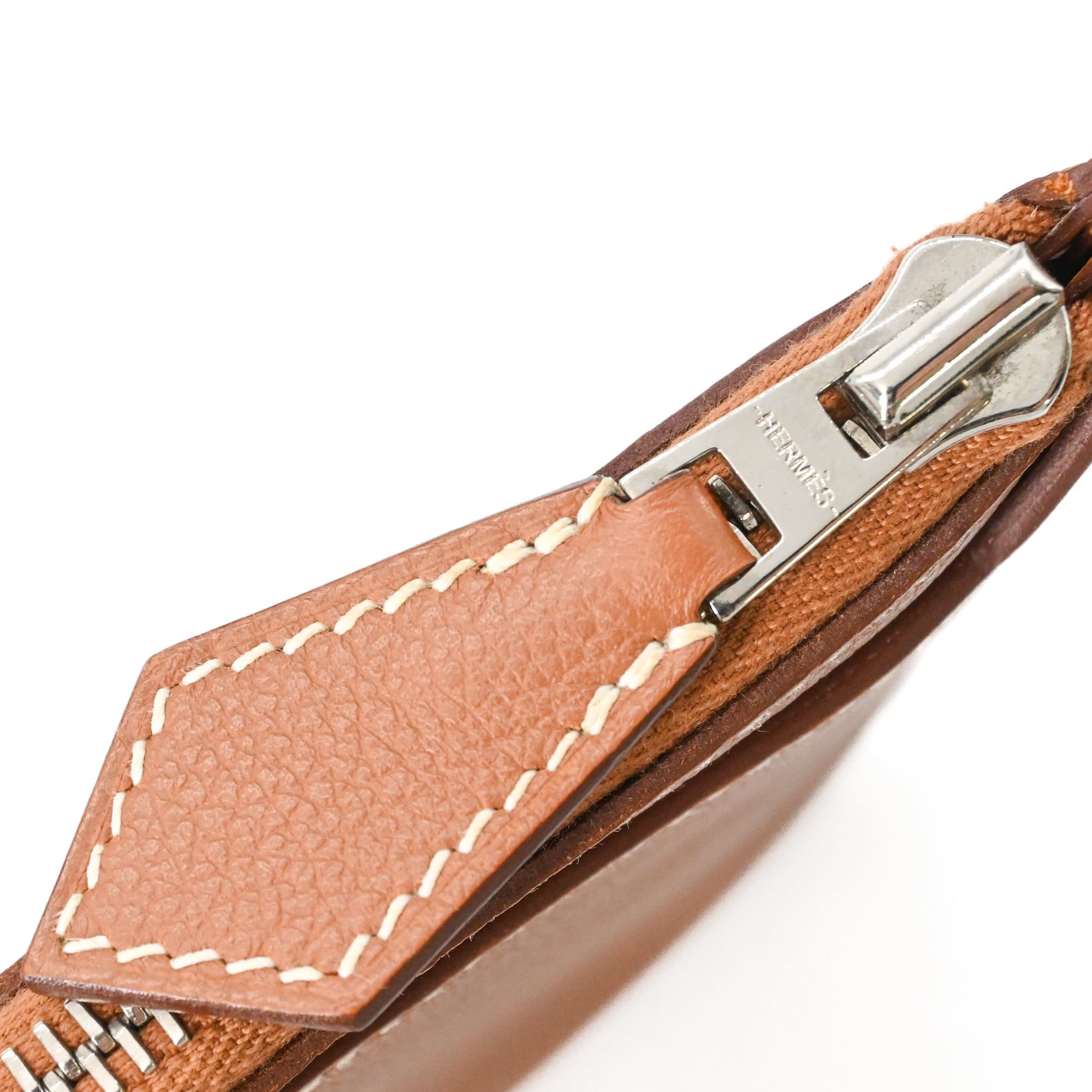 Hermes Gold Evercalf Leather Shoulder Bag (Pre-Owned)