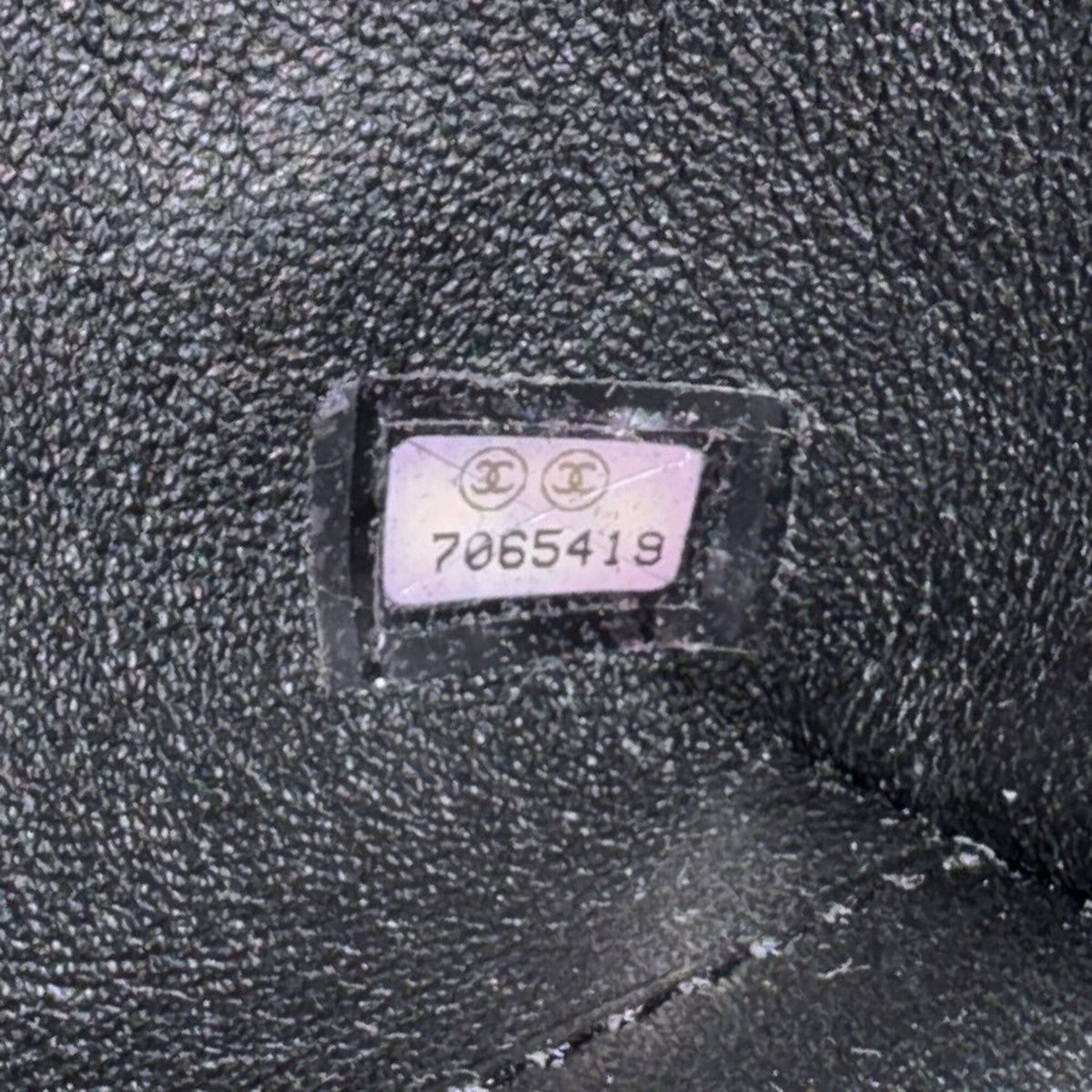 Chanel Black Grained Calfskin Handbag (Pre-Owned)