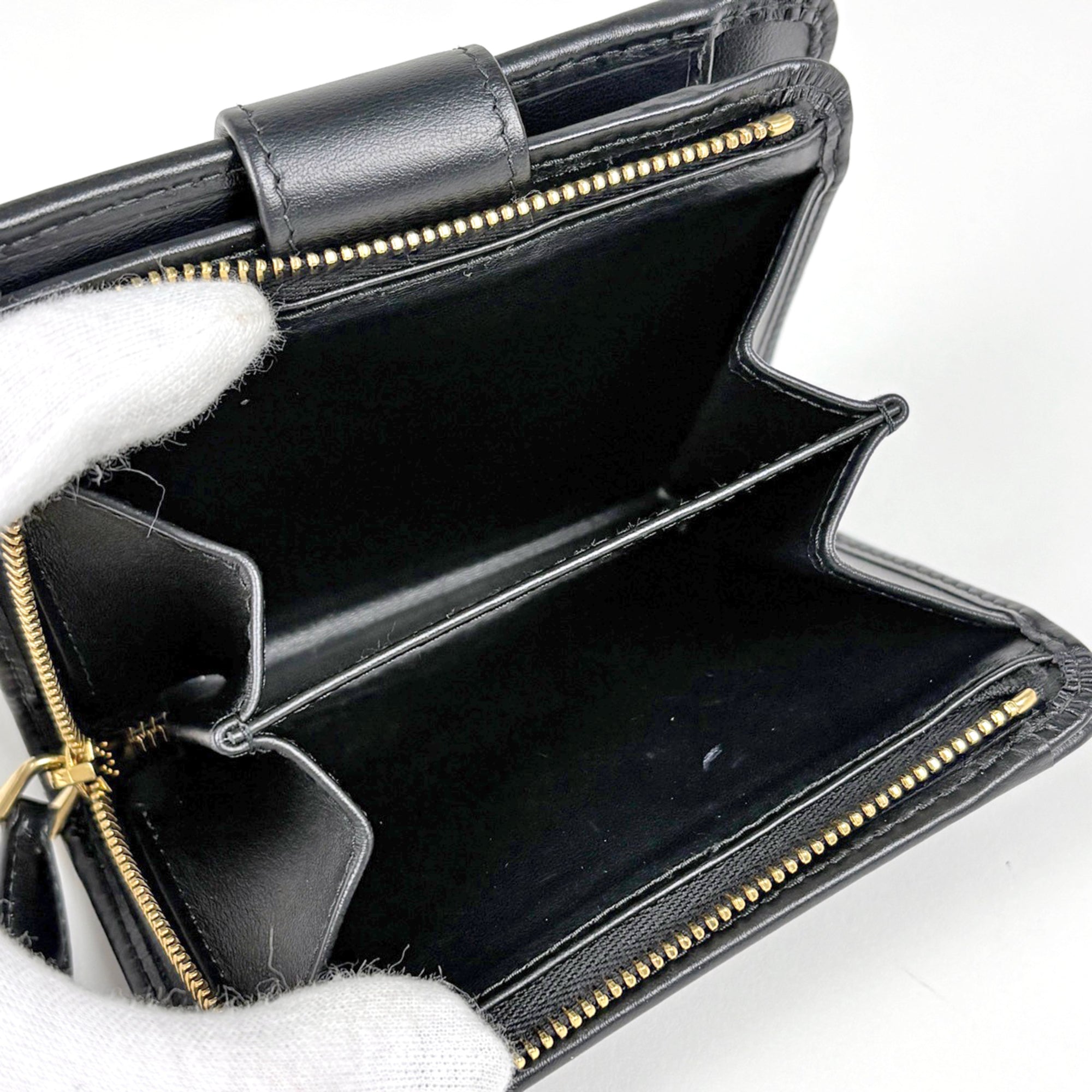 Prada Black Leather Wallet (Bi-Fold) (Pre-Owned)