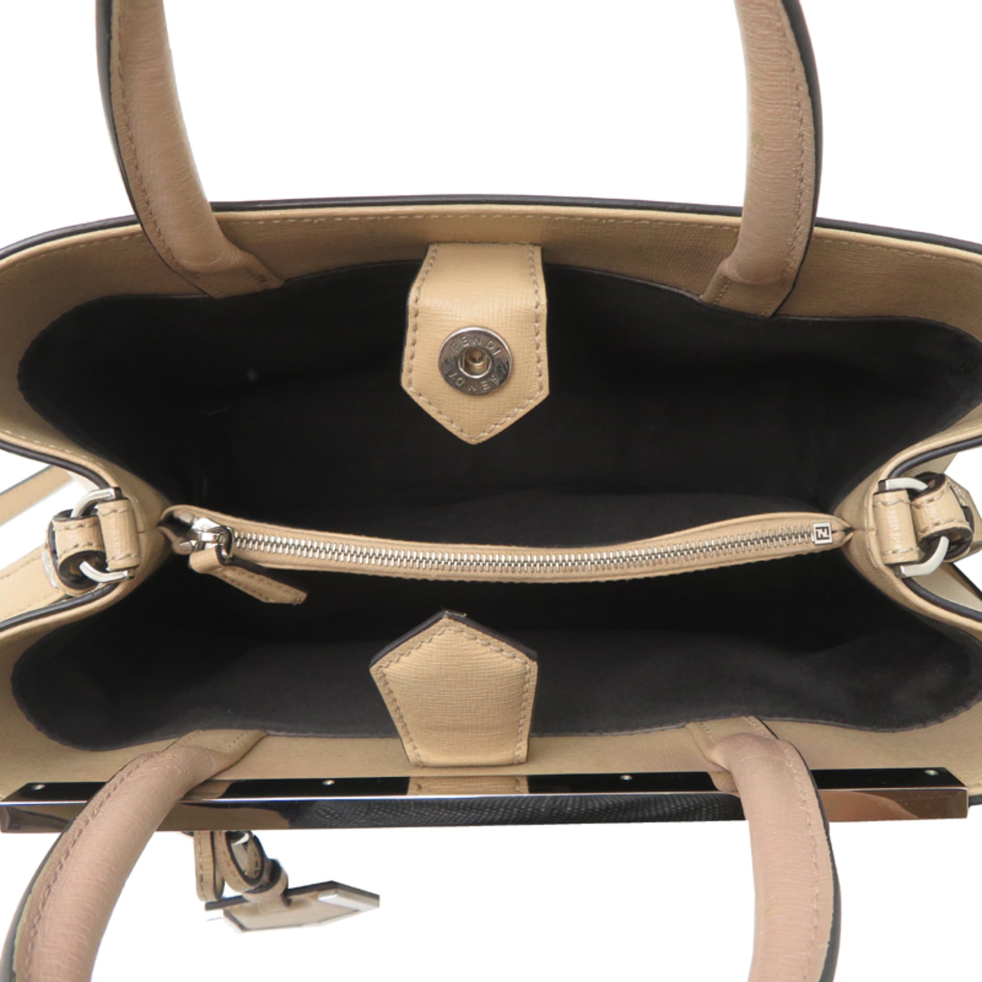Fendi Leather Handbag (Pre-Owned)