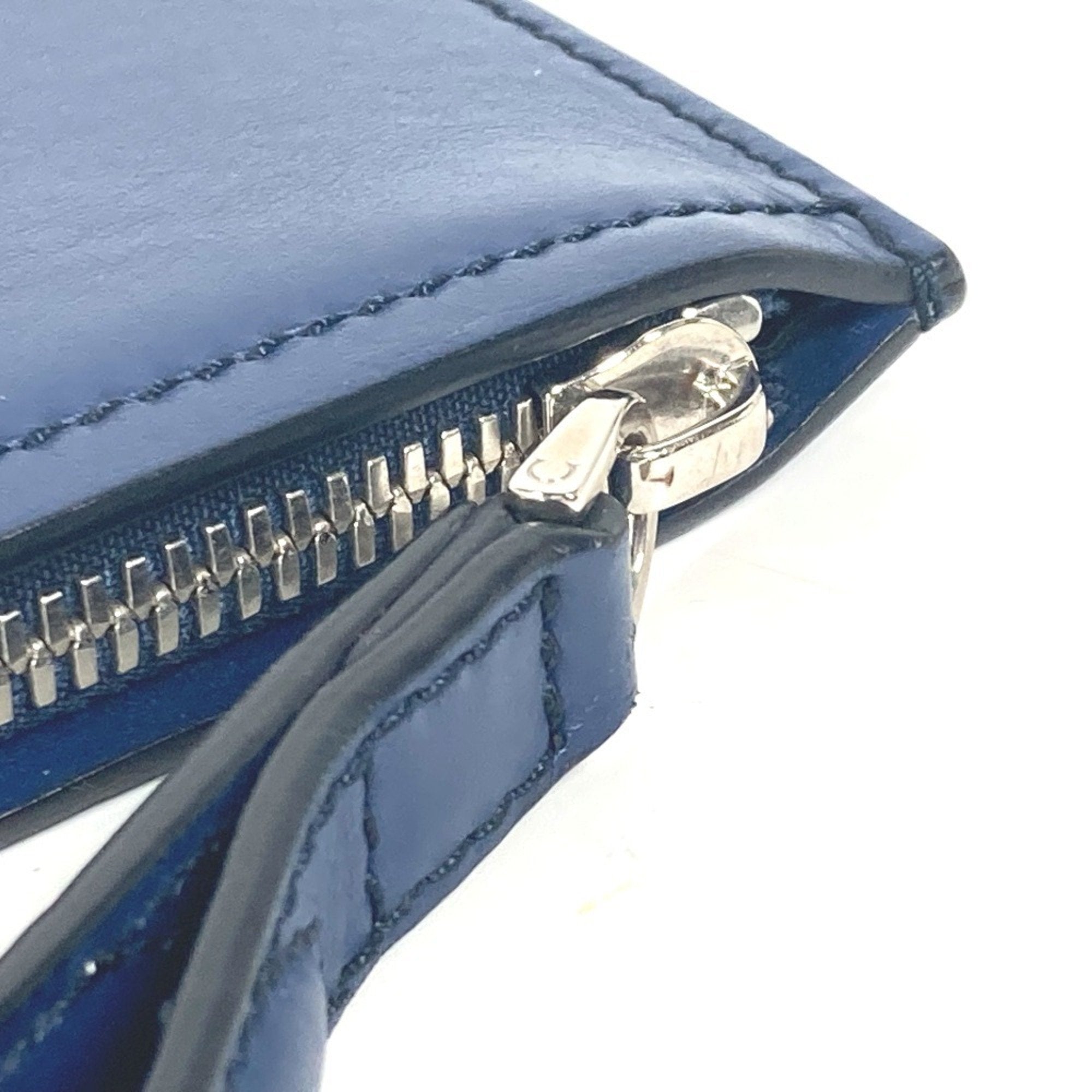 Salvatore Ferragamo Blue Leather Clutch Bag Pouch (Pre-Owned)