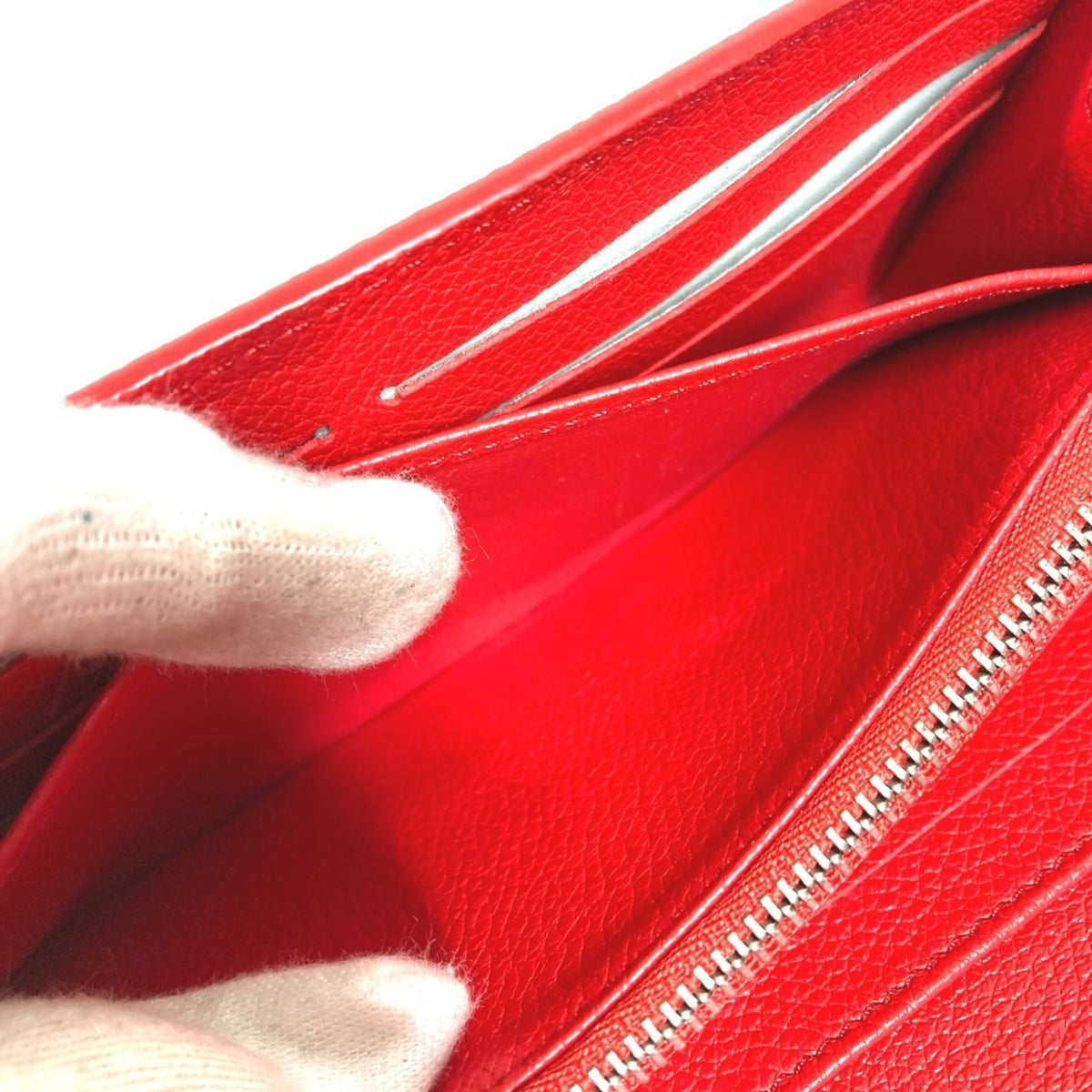 Louis Vuitton Red Color White Leather Long Wallet (Bi-Fold) (Pre-Owned)