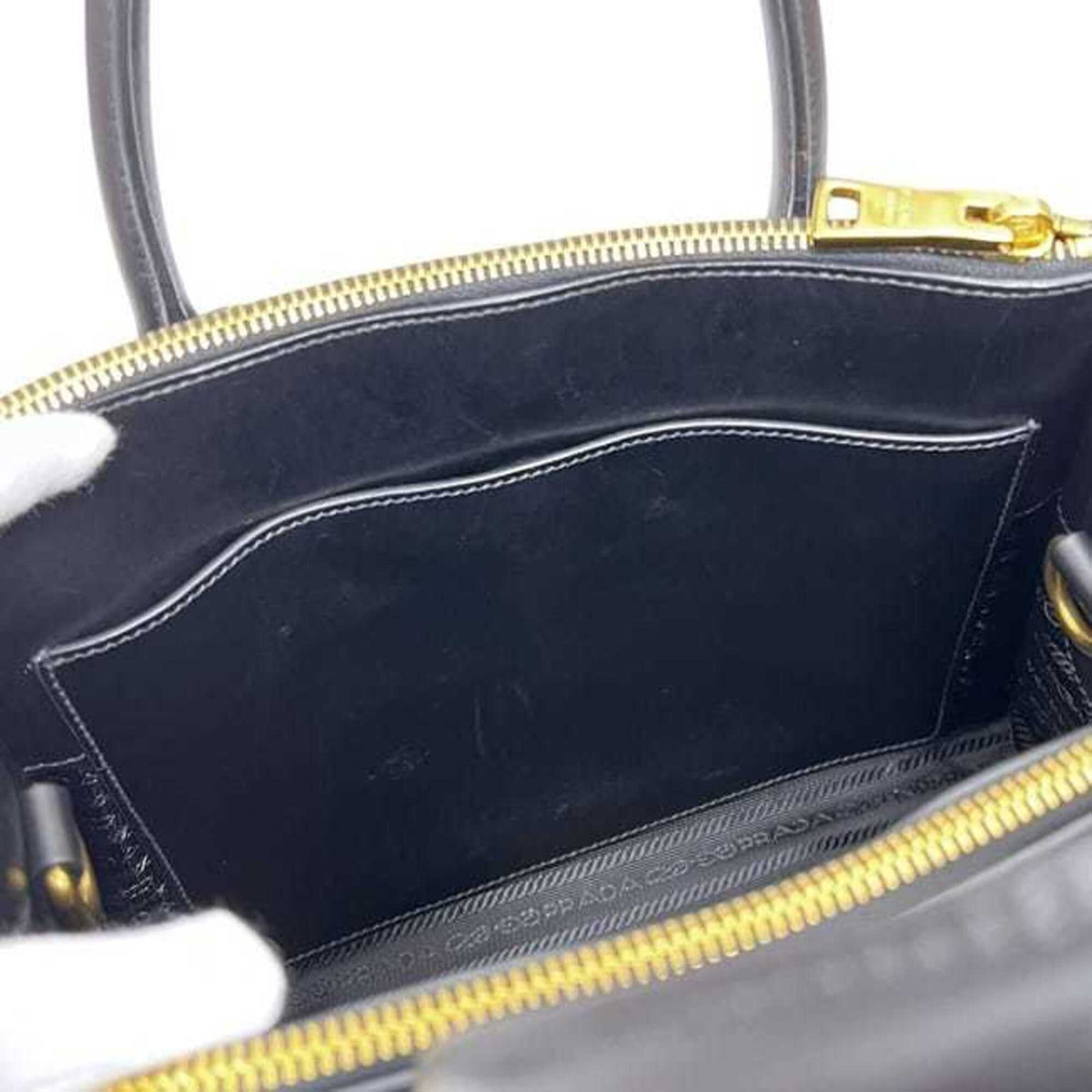 Prada Black Nero Leather Saffiano Handbag Shoulder Bag (Pre-Owned)
