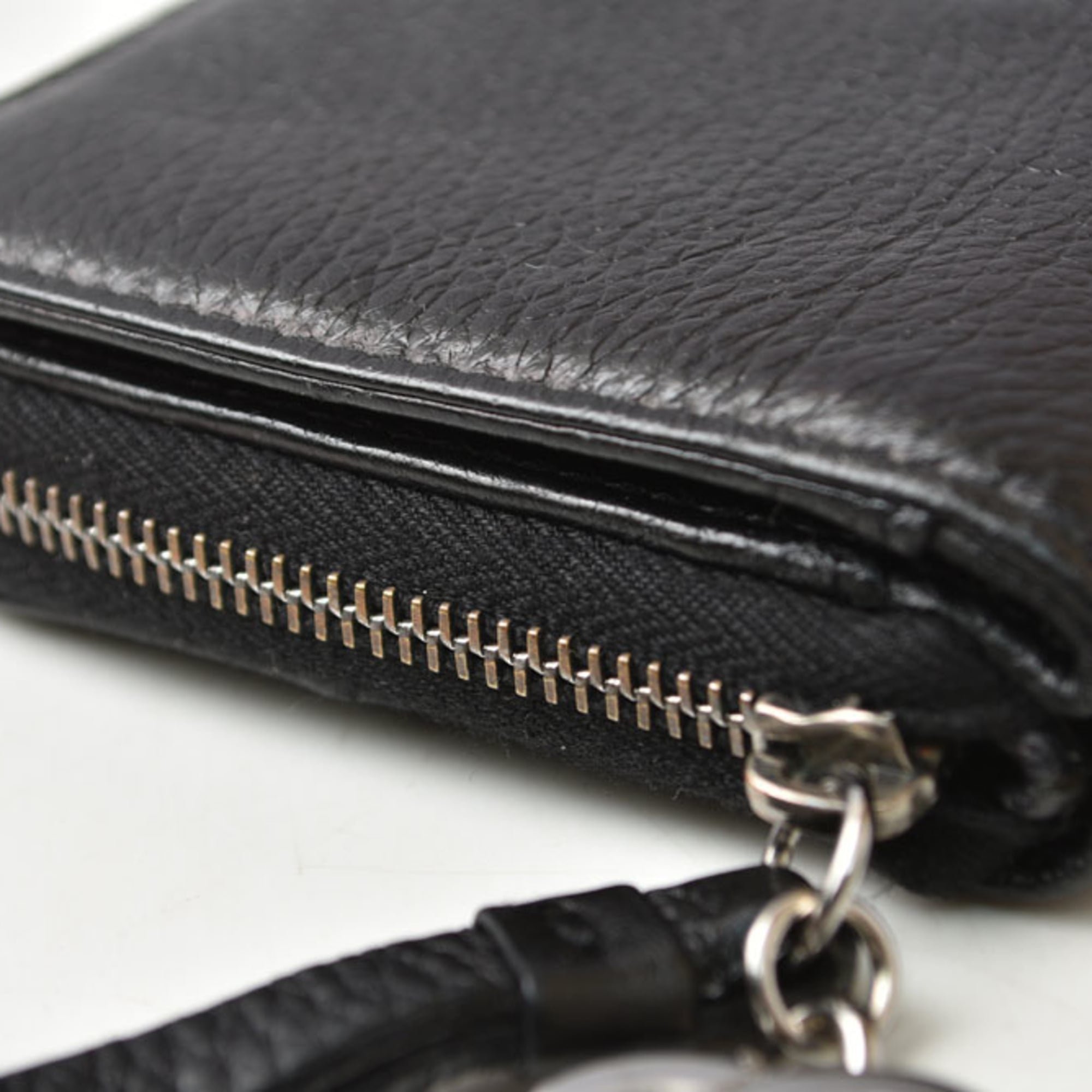 Chanel Black Leather Long Wallet (Bi-Fold) (Pre-Owned)