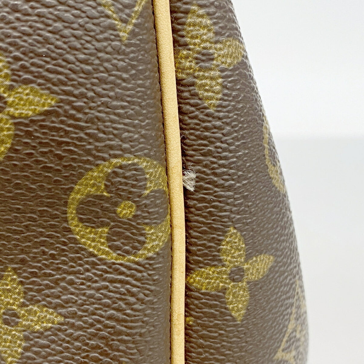 Louis Vuitton Brown Handbag (Pre-Owned)