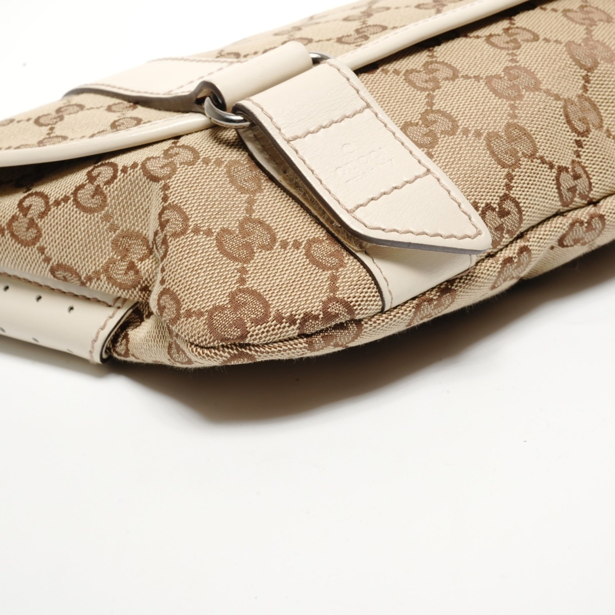 Gucci Gg Canvas Beige Gg Canvas Fanny Pack (Pre-Owned)