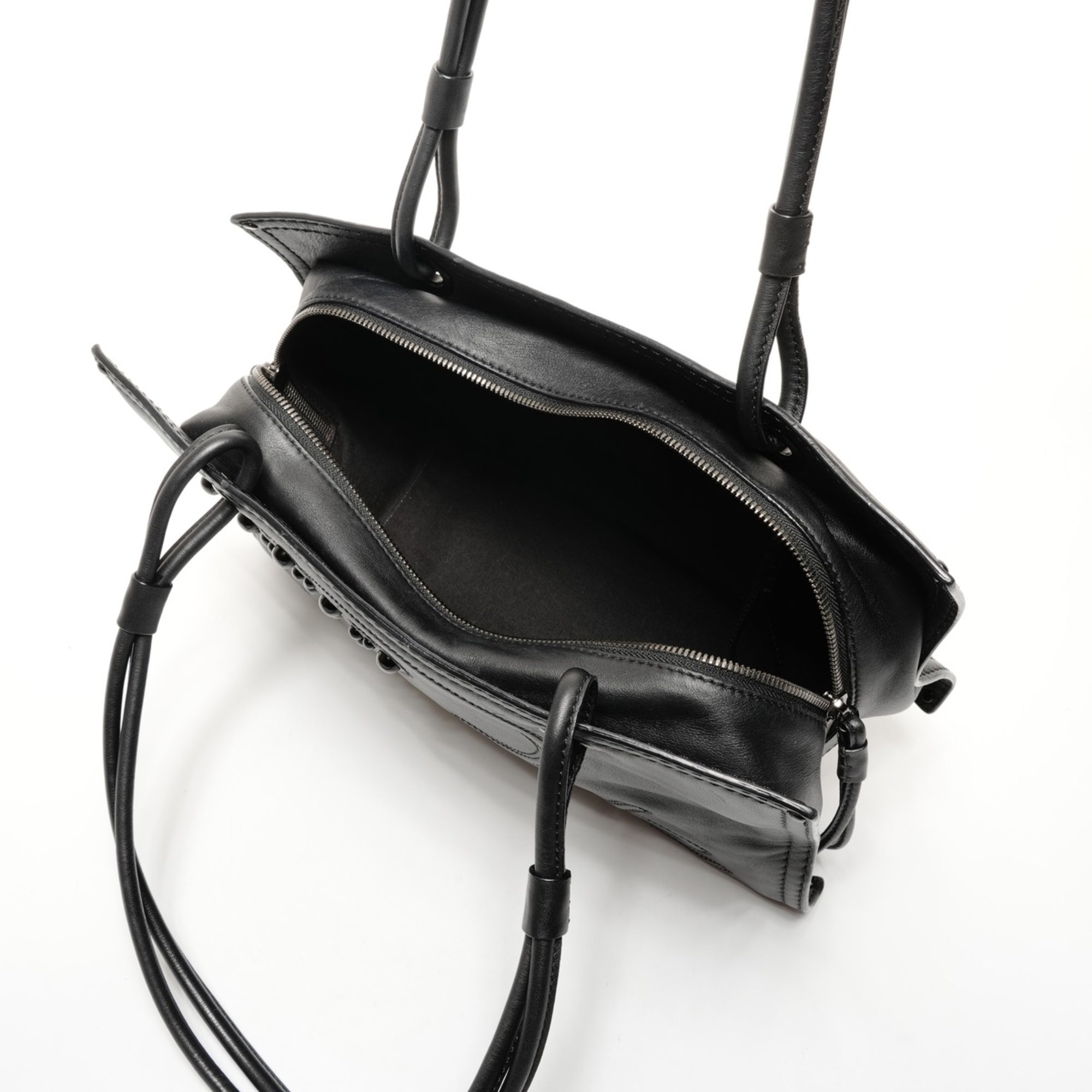 Loewe Black Leather Shoulder Bag Tote Bag (Pre-Owned)