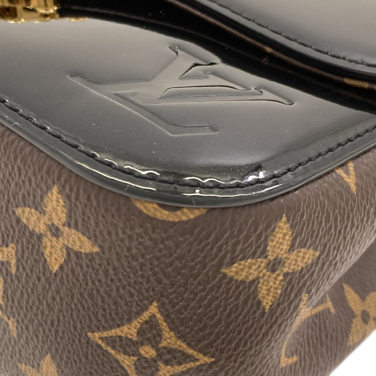 Louis Vuitton Black Cherry Vernis Handbag (Pre-Owned)