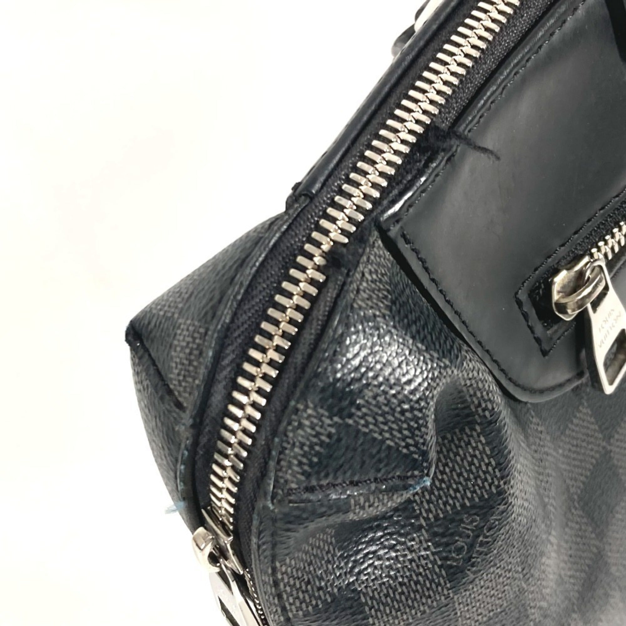 Louis Vuitton Black Damier Graphite Briefcase Shoulder Bag (Pre-Owned)