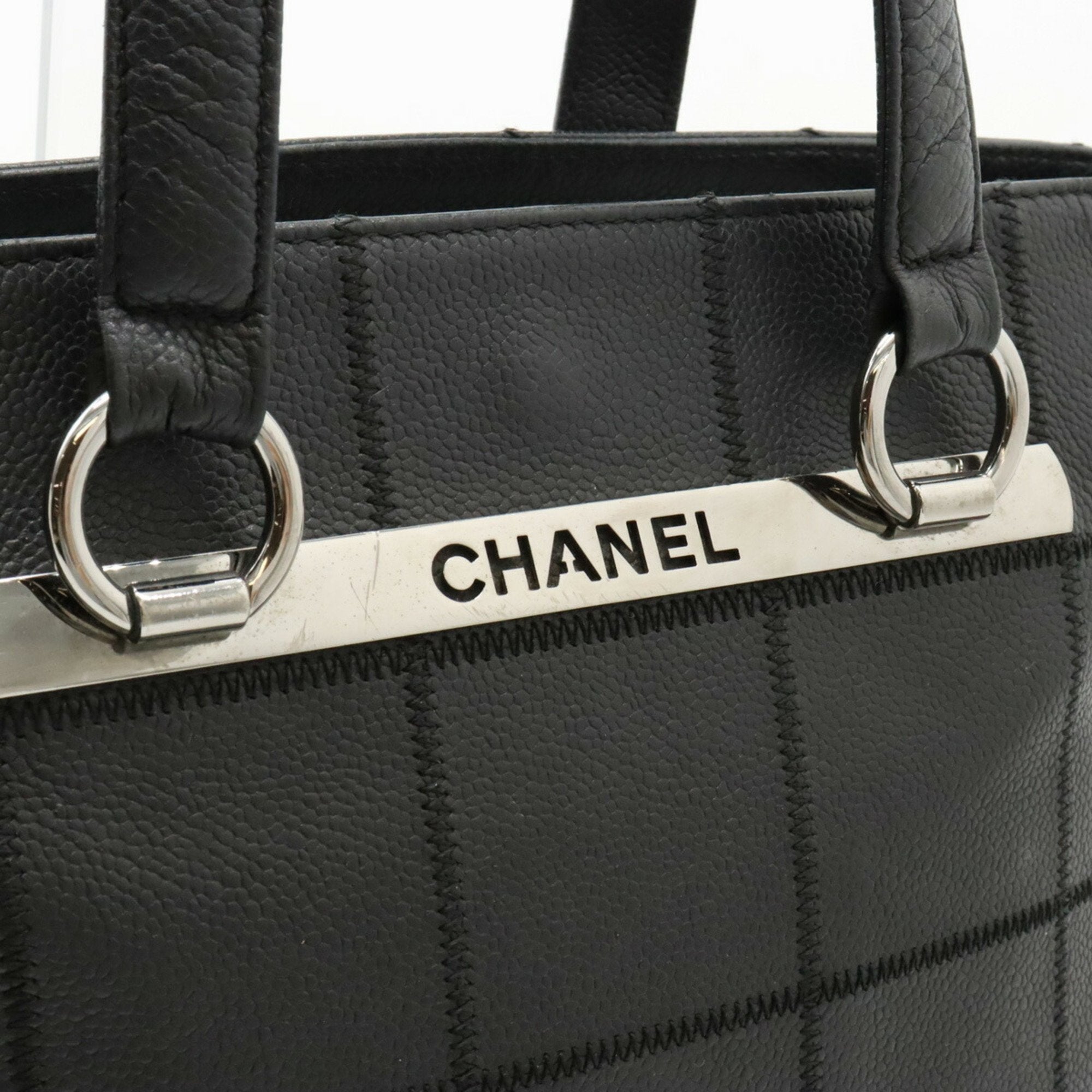 Chanel Black Leather Tote Bag (Pre-Owned)