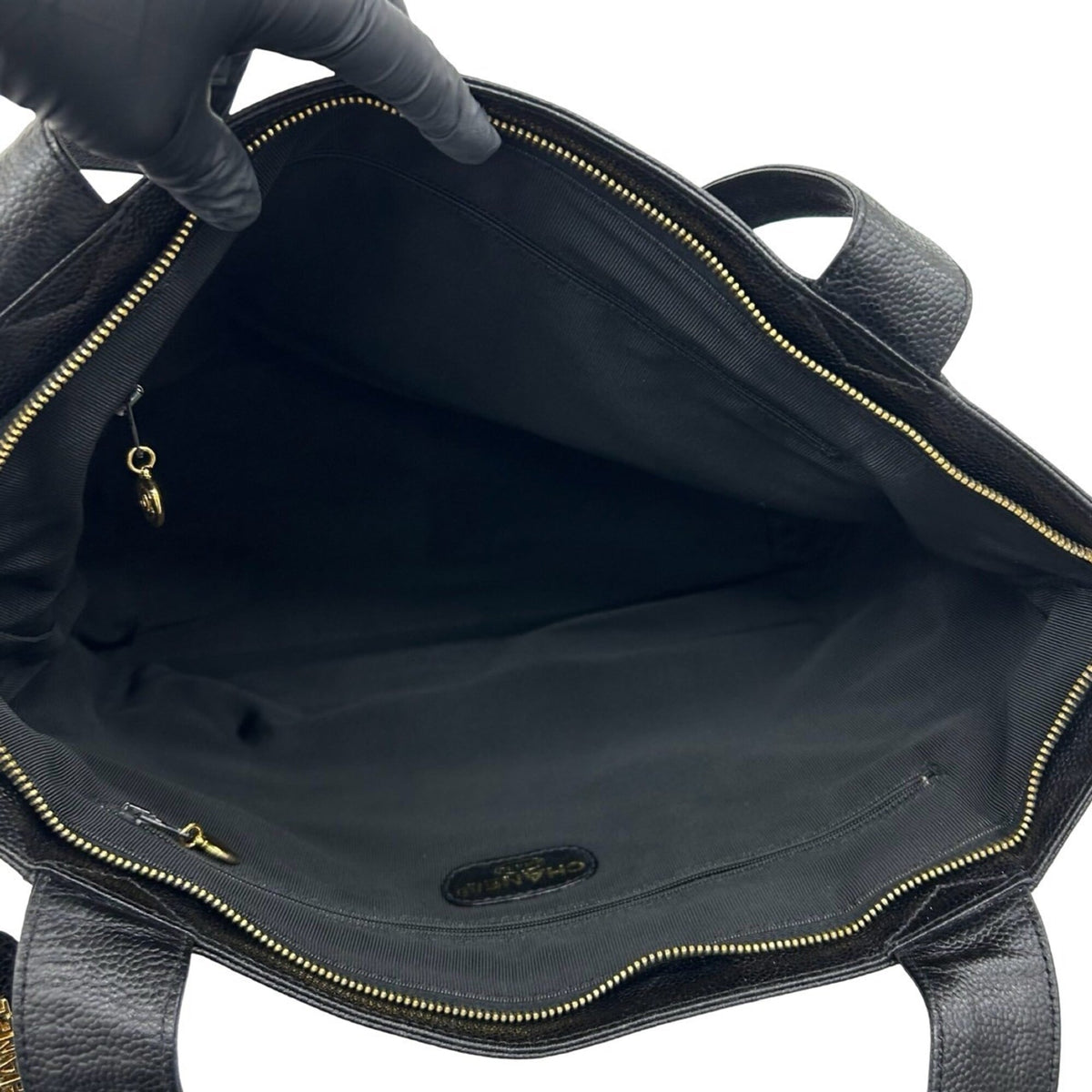 Chanel Black Grained Calfskin Handbag Tote Bag (Pre-Owned)