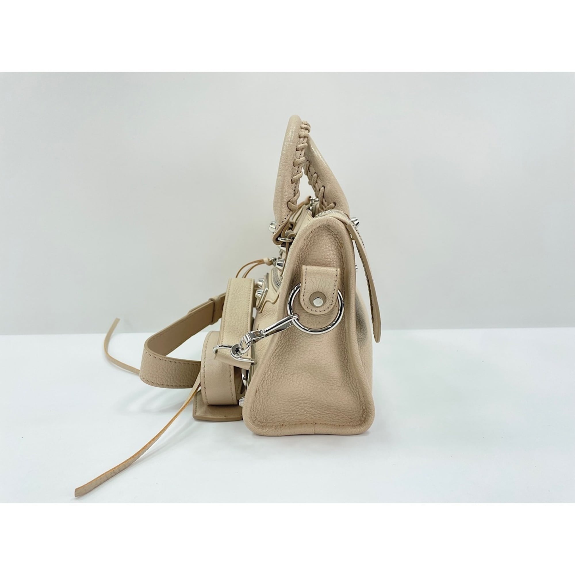 Balenciaga Beige Handbag (Pre-Owned)