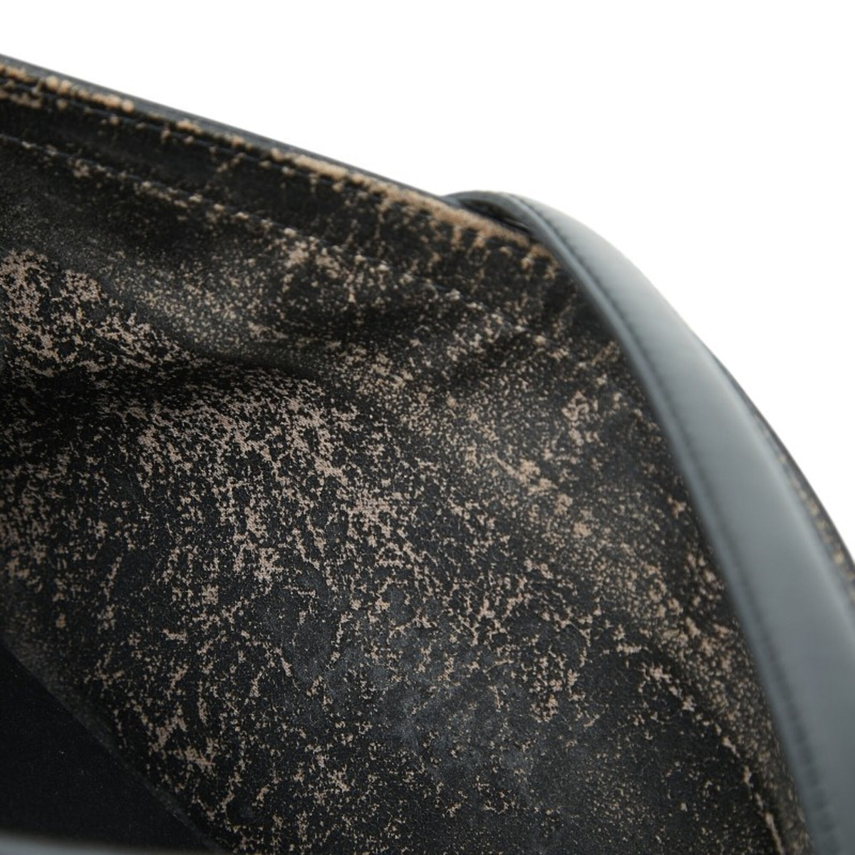 Louis Vuitton Black Noir Leather Shoulder Bag (Pre-Owned)