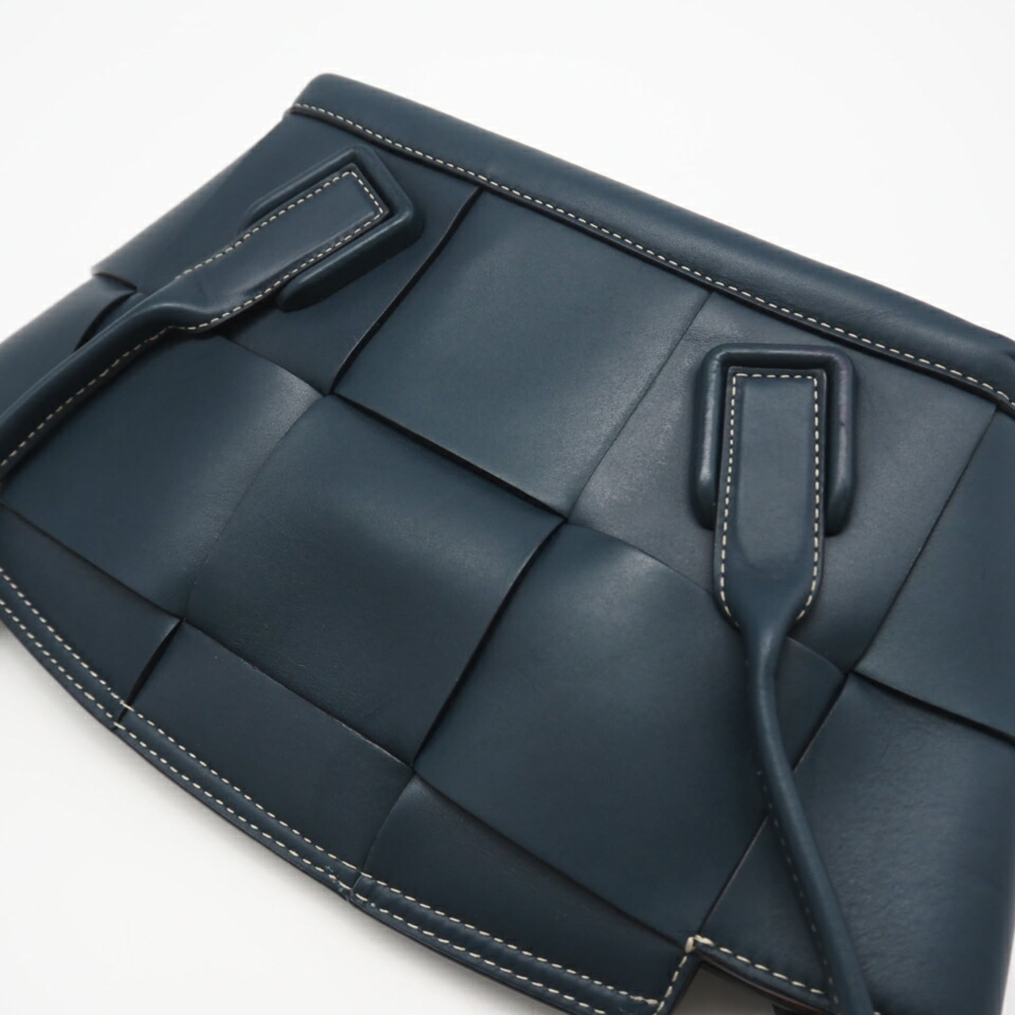 Bottega Veneta Navy Leather Handbag Tote Bag (Pre-Owned)