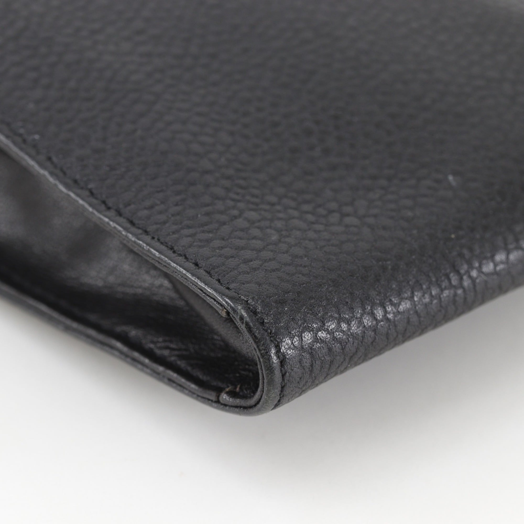 Chanel Black Grained Calfskin Pochette Shoulder Bag (Pre-Owned)