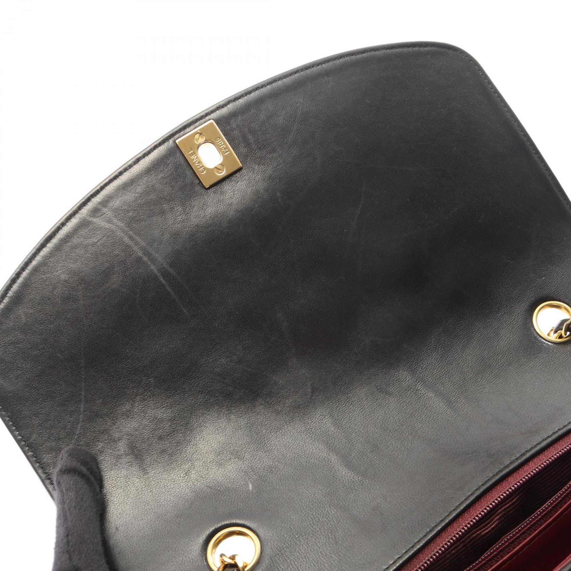 Chanel Black Leather Handbag Shoulder Bag (Pre-Owned)