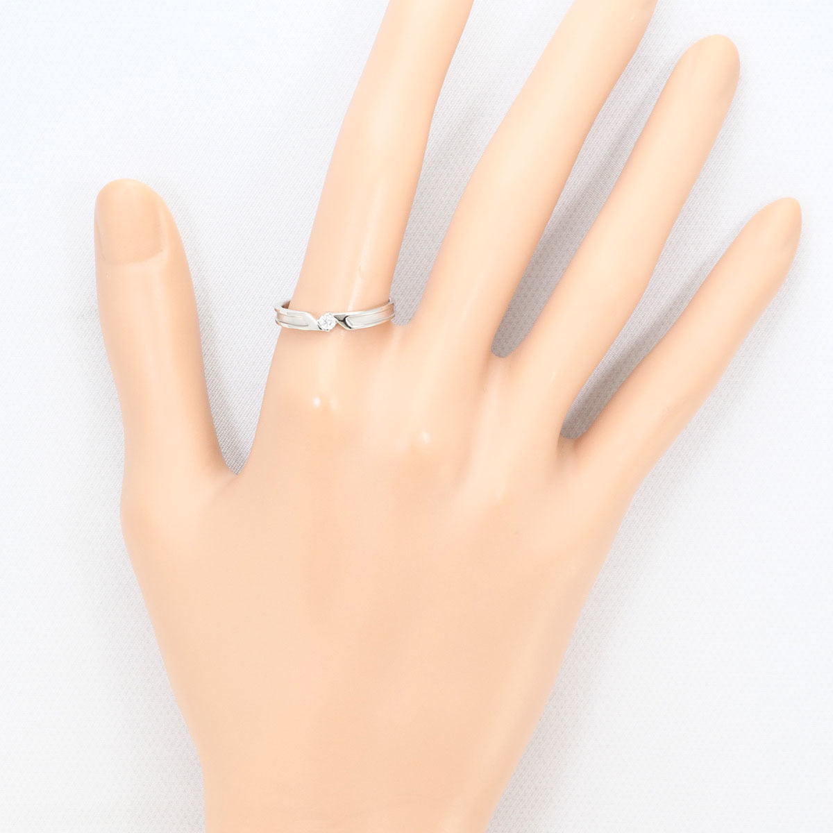 Unbranded White Gold White Gold (14K) Band Ring (Pre-Owned)