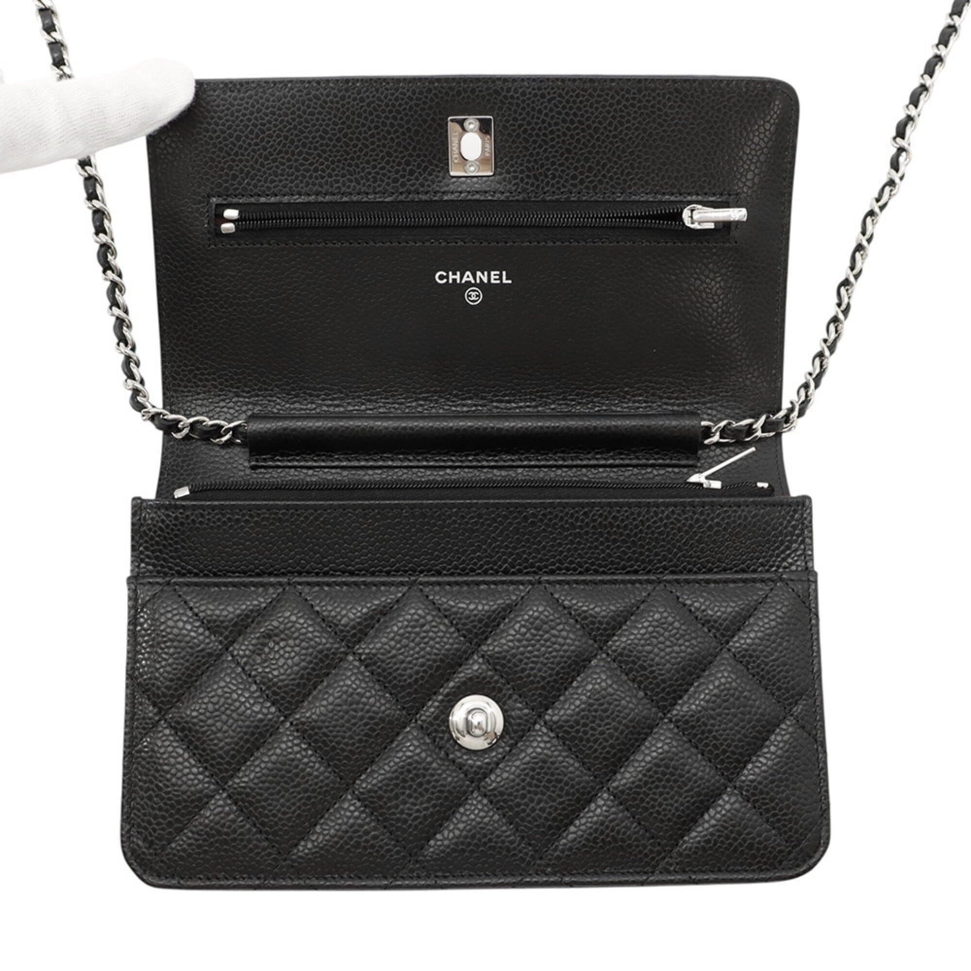 Chanel Matelasse Black Grained Calfskin Chain/Shoulder Wallet (Pre-Owned)