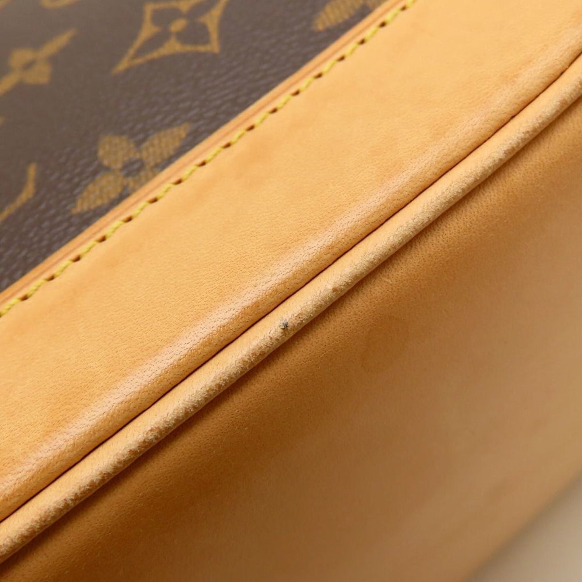 Louis Vuitton Brown Monogram Monogram Handbag (Pre-Owned)
