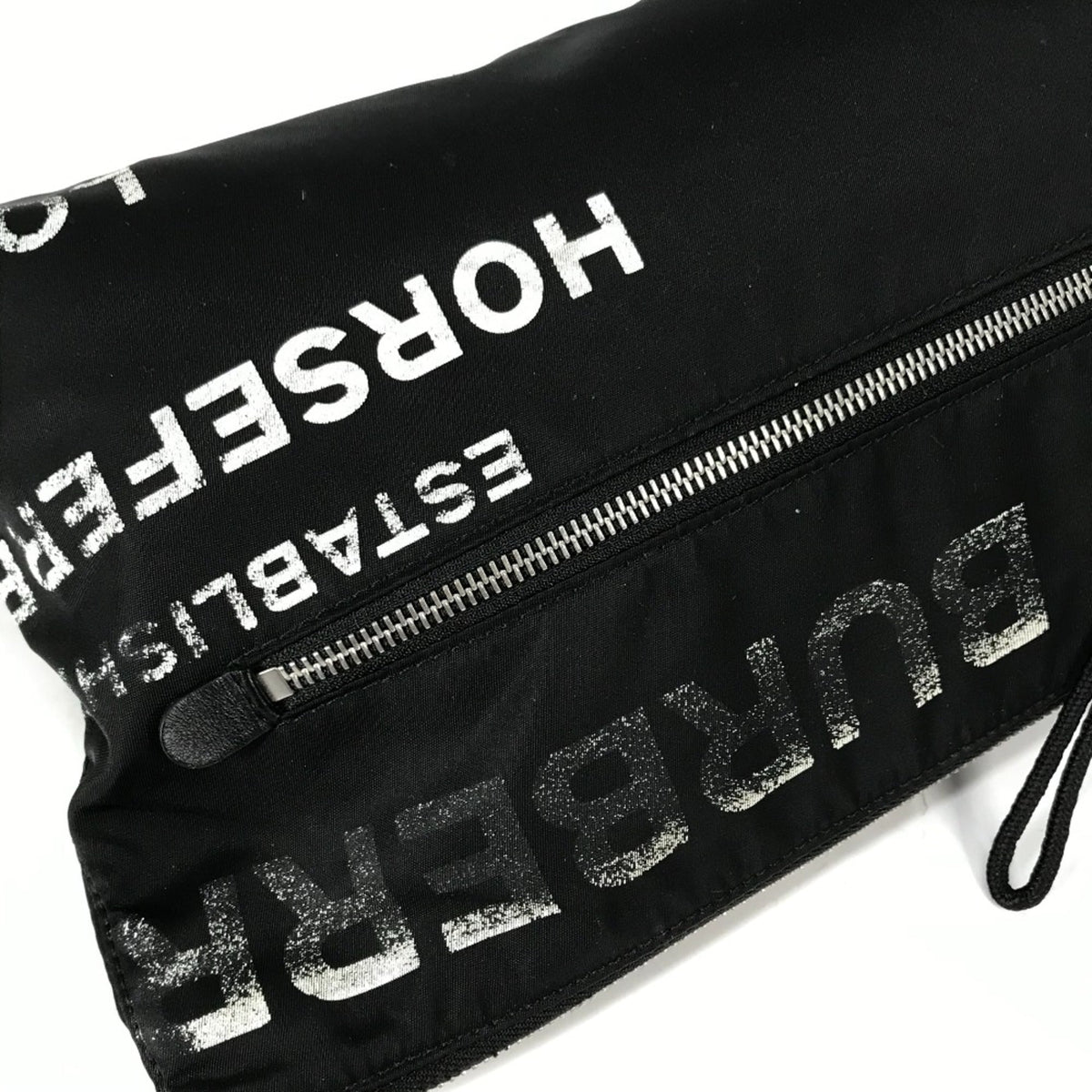 Burberry Black Cloth Clutch Bag (Pre-Owned)