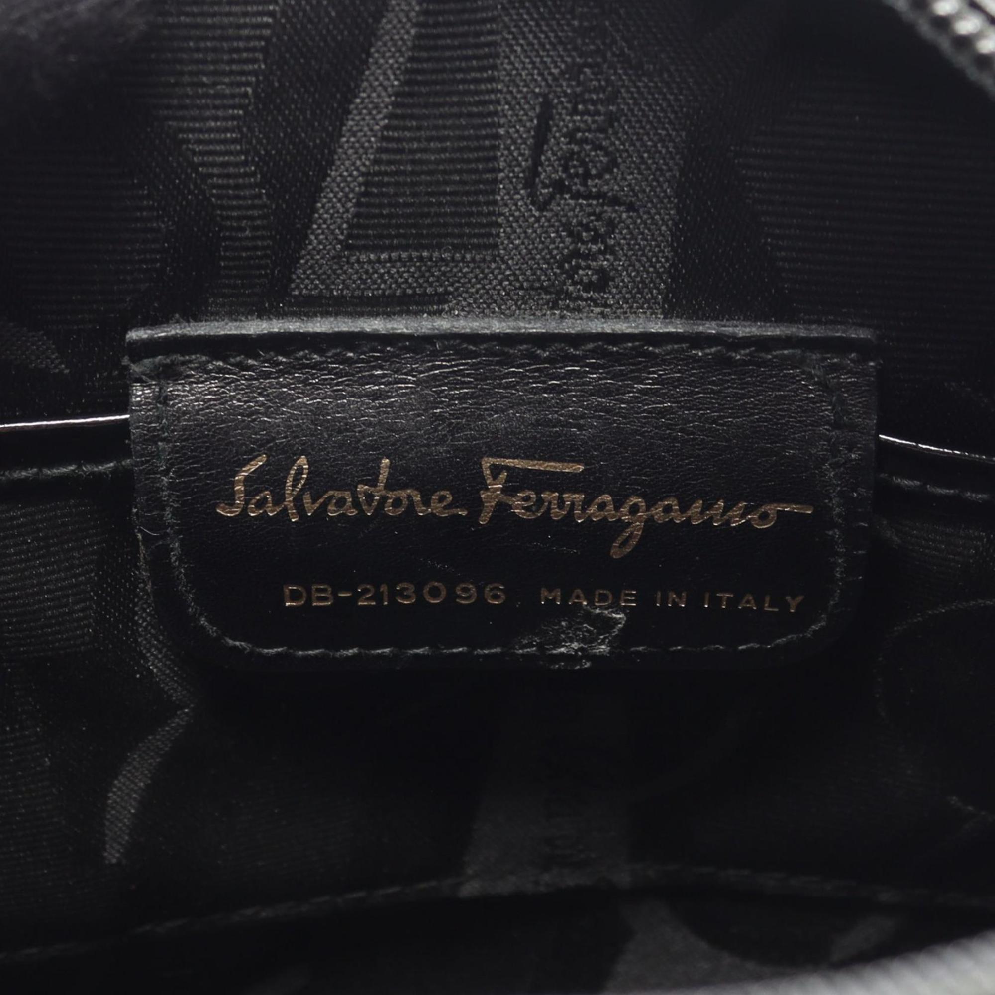 Salvatore Ferragamo Black Patent Leather Shoulder Bag (Pre-Owned)