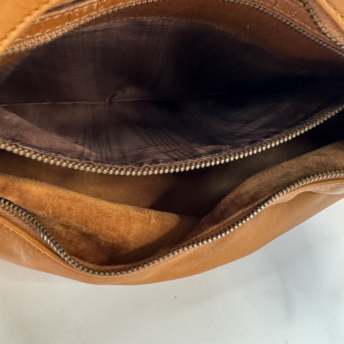 Gucci Camel Leather Shoulder Bag (Pre-Owned)